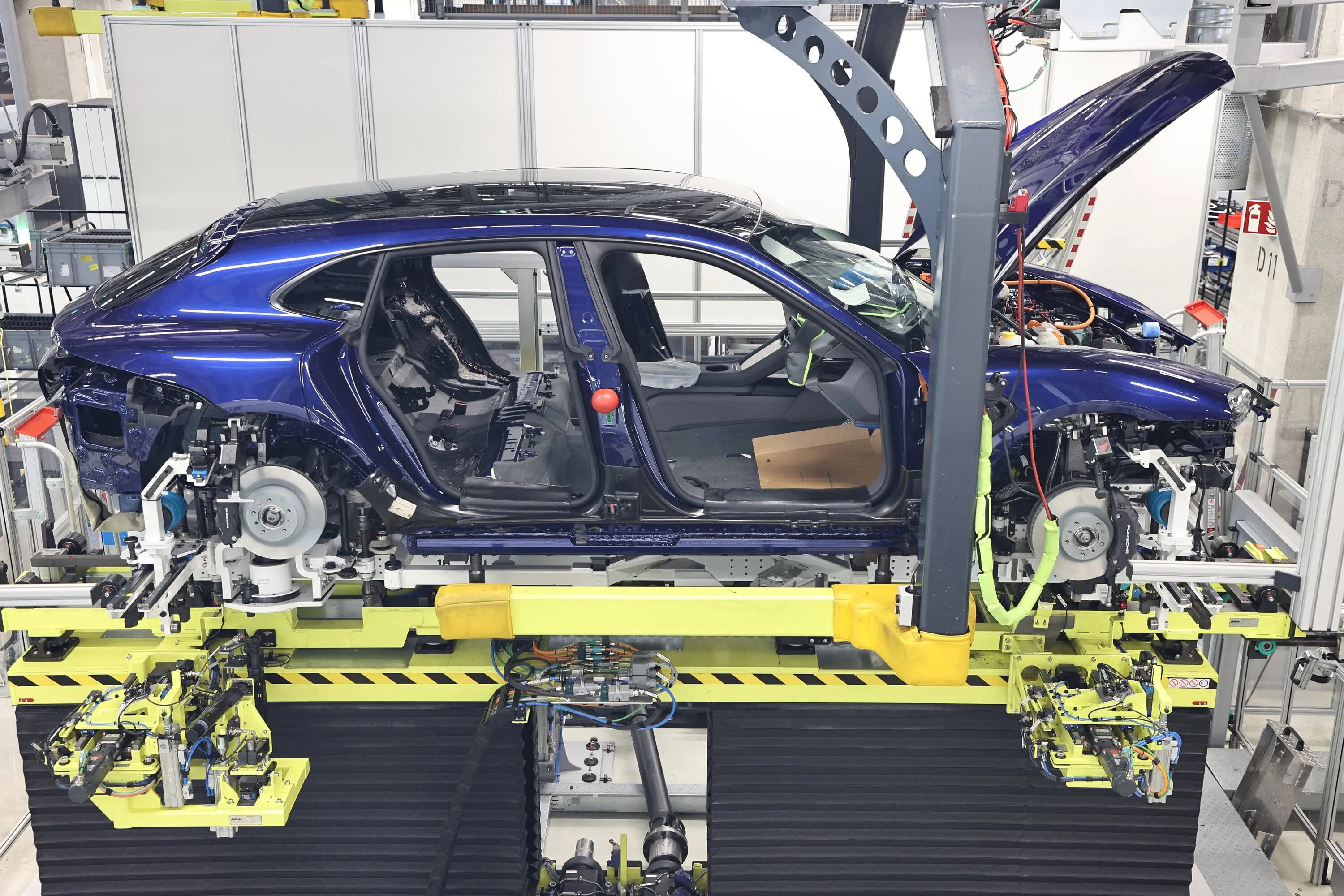 Porsche Taycan UK order status and delays? Taycan 4 Cross Turismo (4)