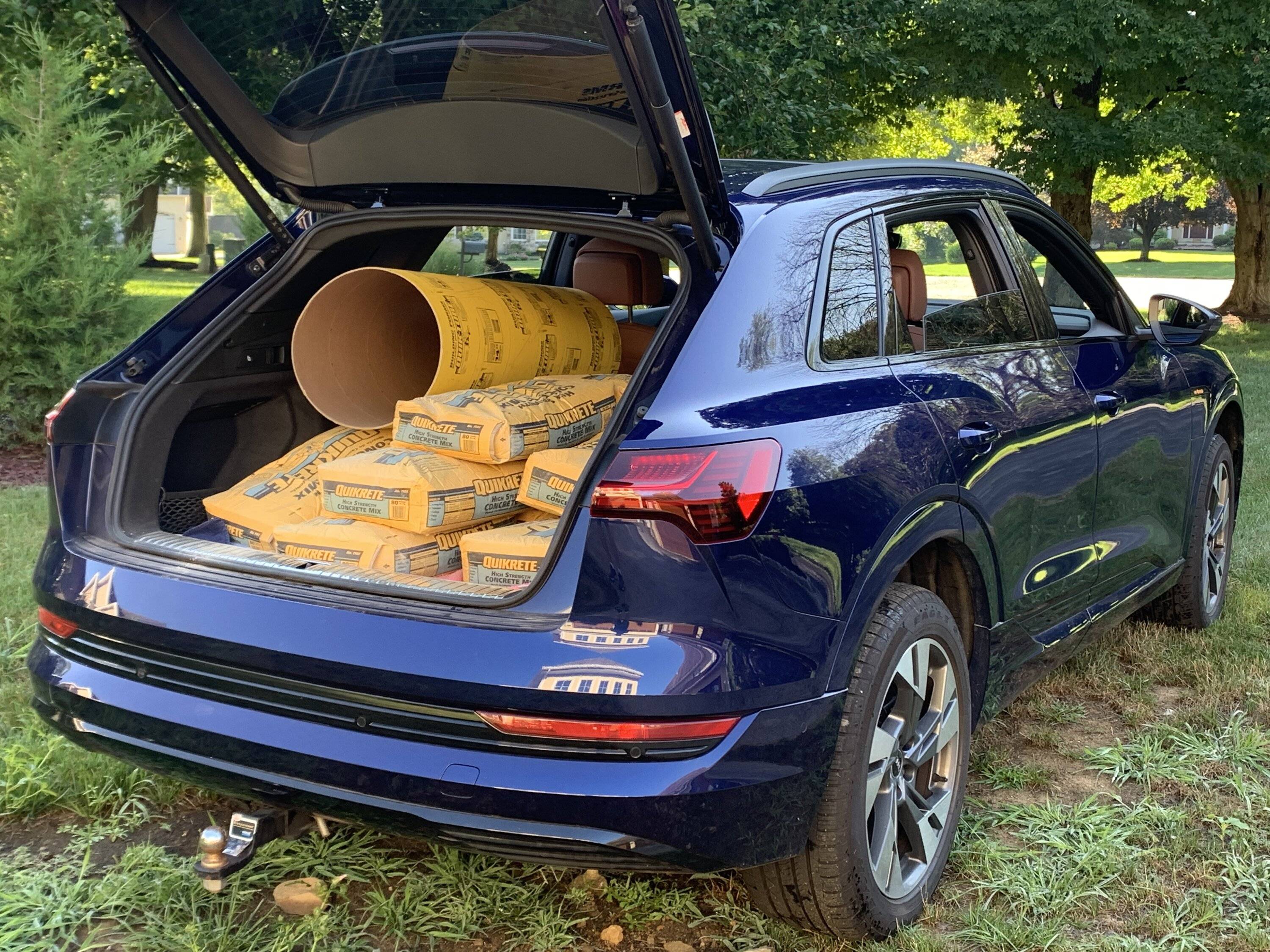 Porsche Taycan Dirty work with a Cross Turismo BBD7A5FC-6C7F-4994-9FE8-1101DF255672