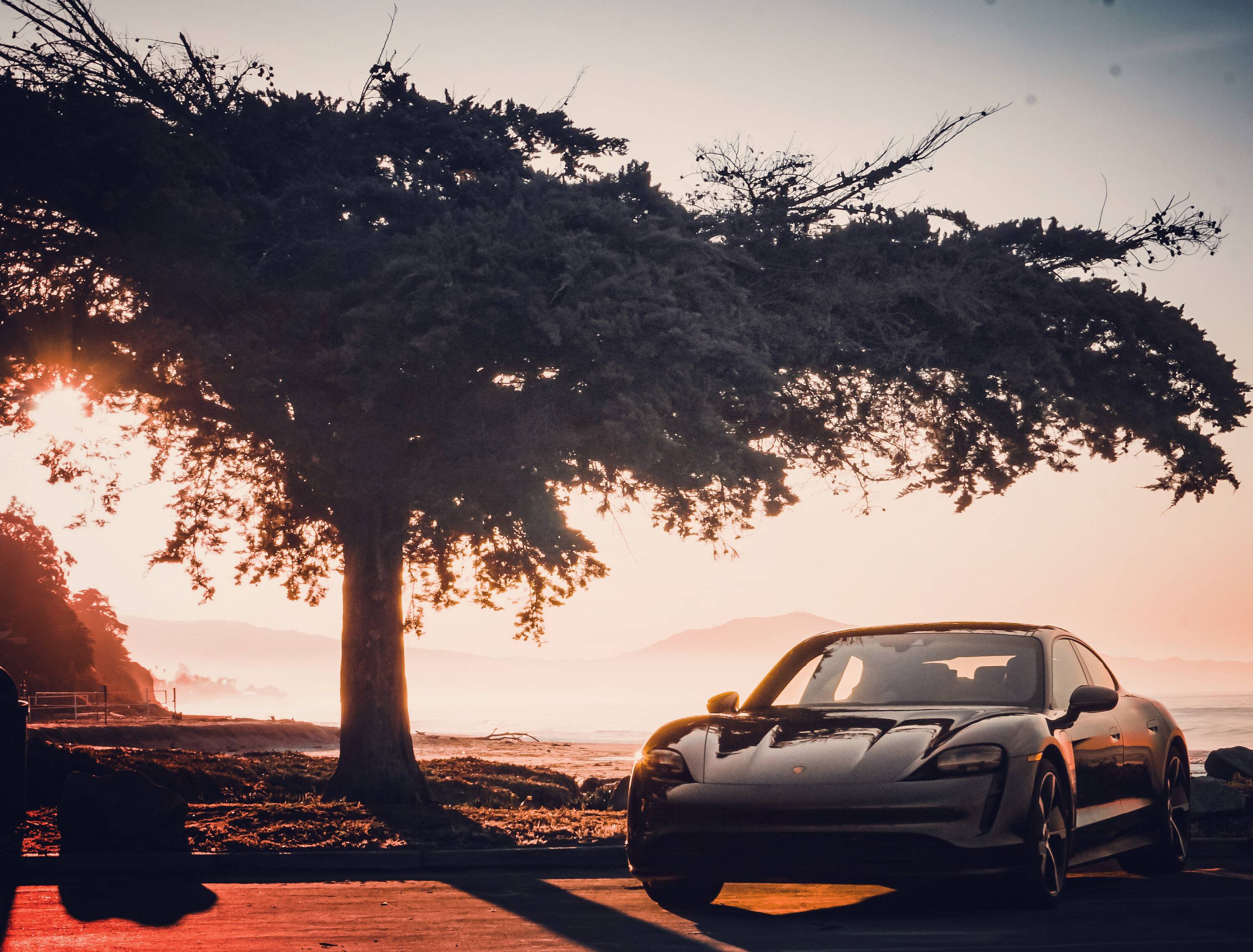 Porsche Taycan VOLCANO GREY Taycan Club 87C0EDEB-E3B6-4A6A-B77A-63045868222C