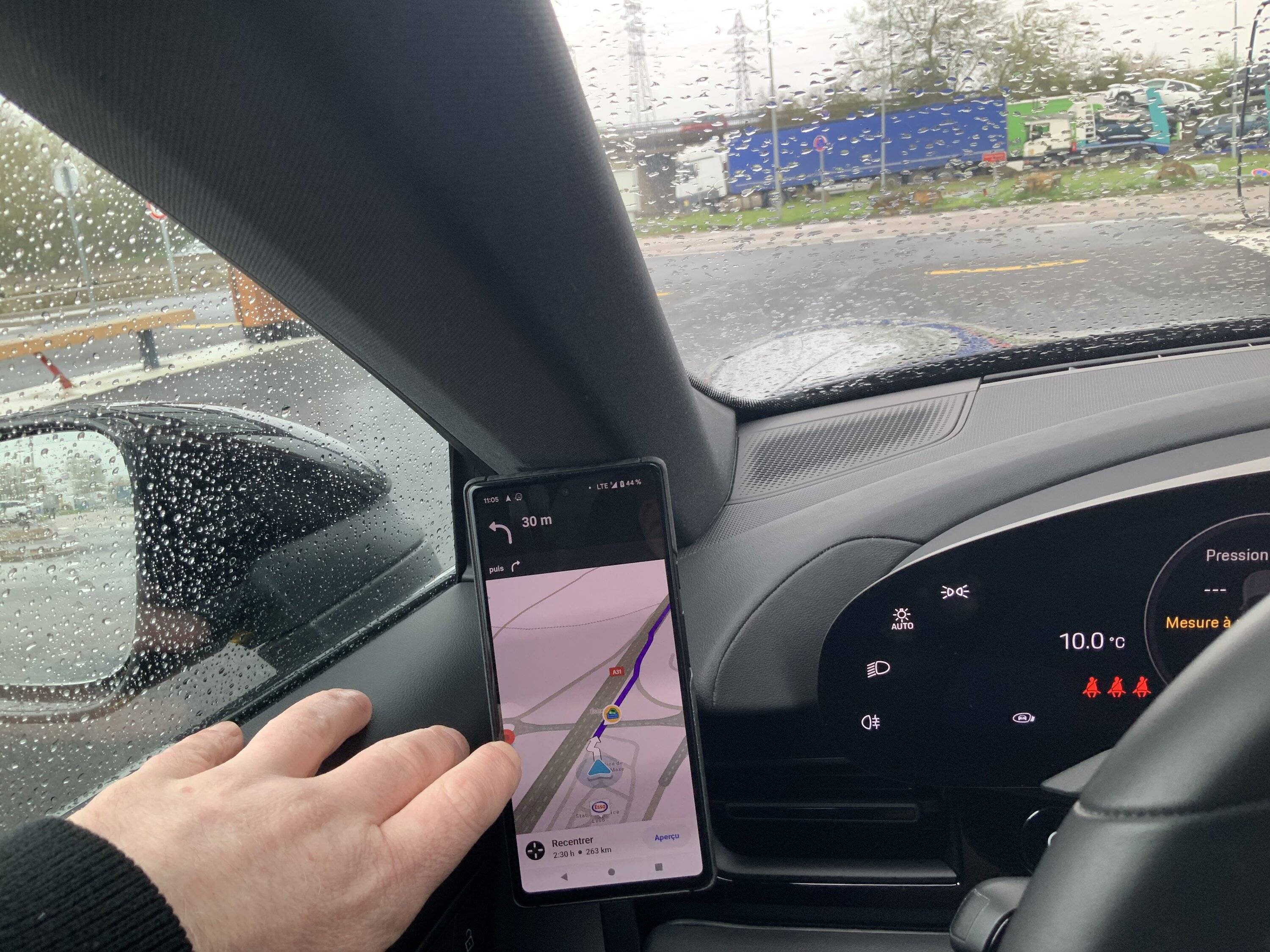 Porsche Taycan My 3D printed Taycan phone holder 29FF4A8E-4D7C-4B8B-9818-C6A8B7DA3377