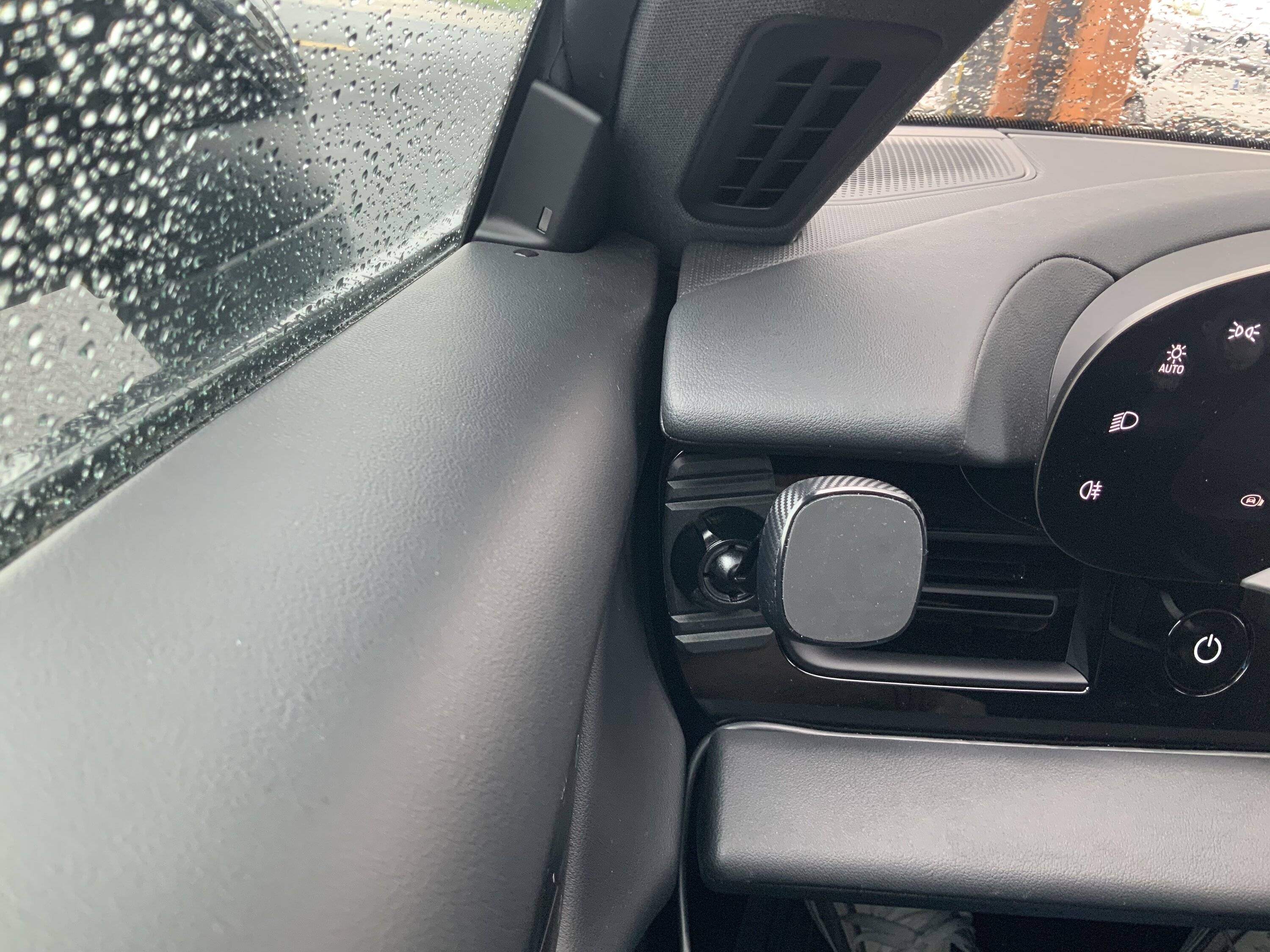 Porsche Taycan My 3D printed Taycan phone holder F04C1FCF-4DF7-4E19-938A-44BE48A3ED26