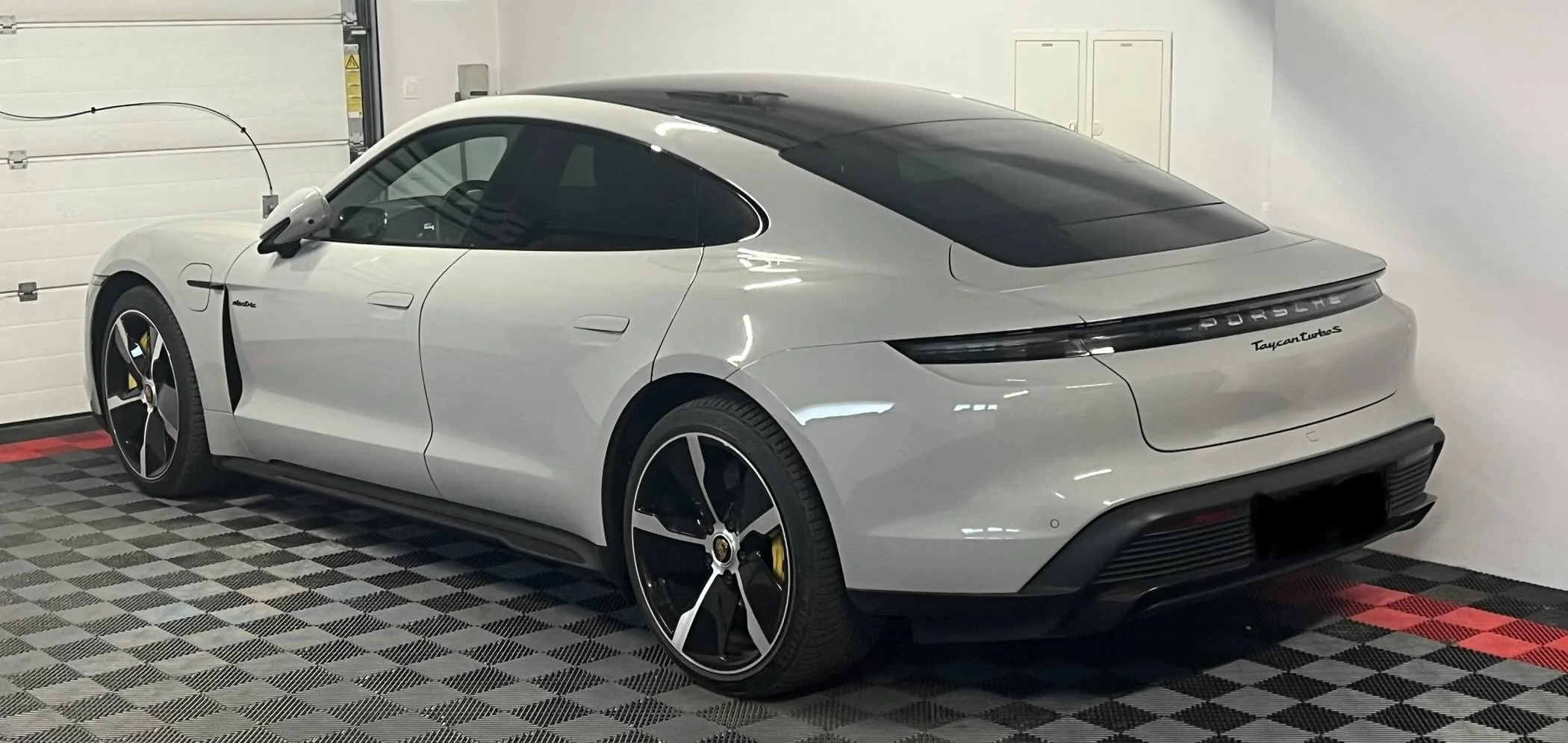 Porsche Taycan All Taycan deliveries being held at port due to needing new heaters 09053A67-1413-46A5-B11D-FBC18B942358