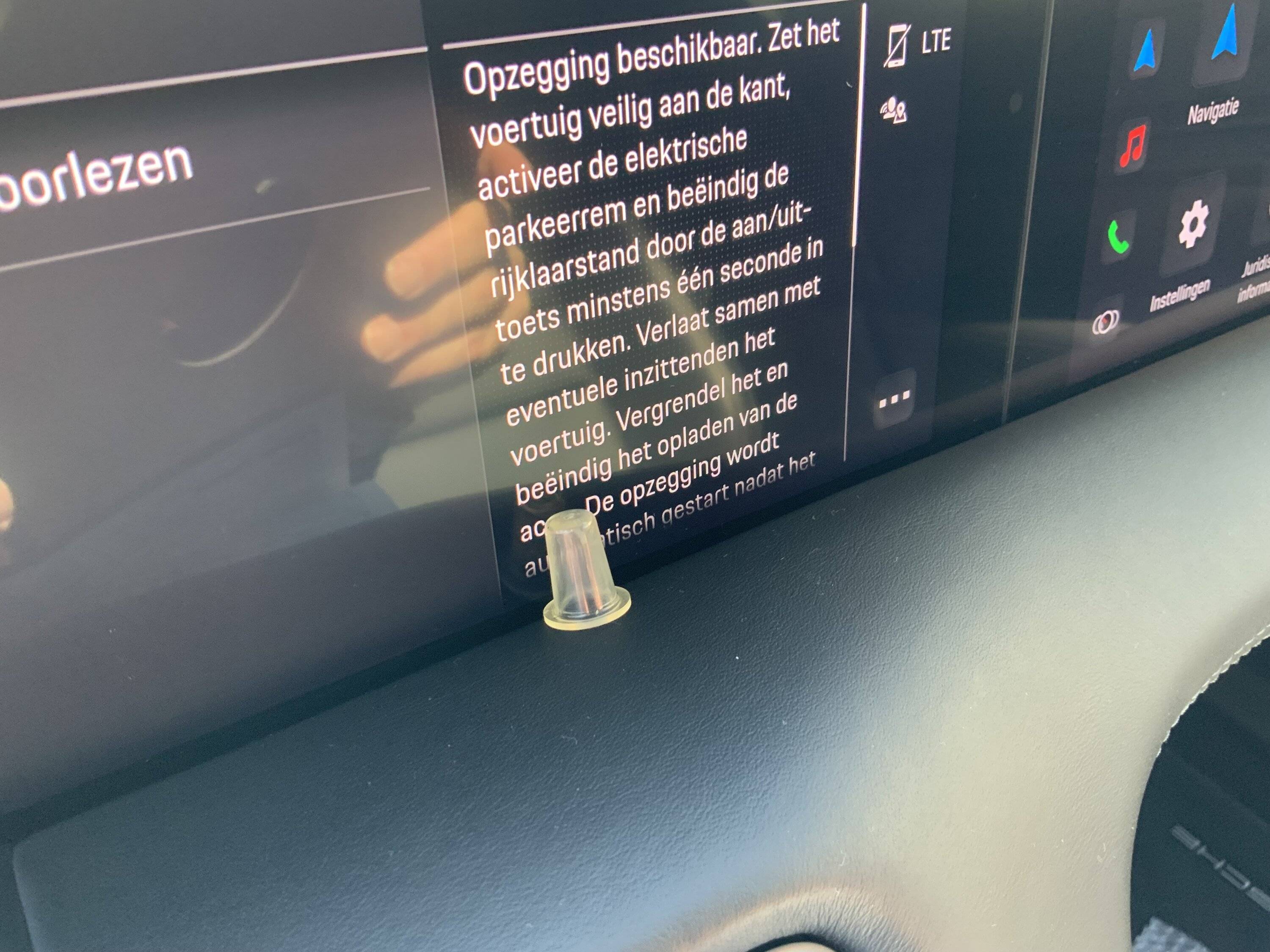 Porsche Taycan Fitcamx dashcam installation IMG_0325