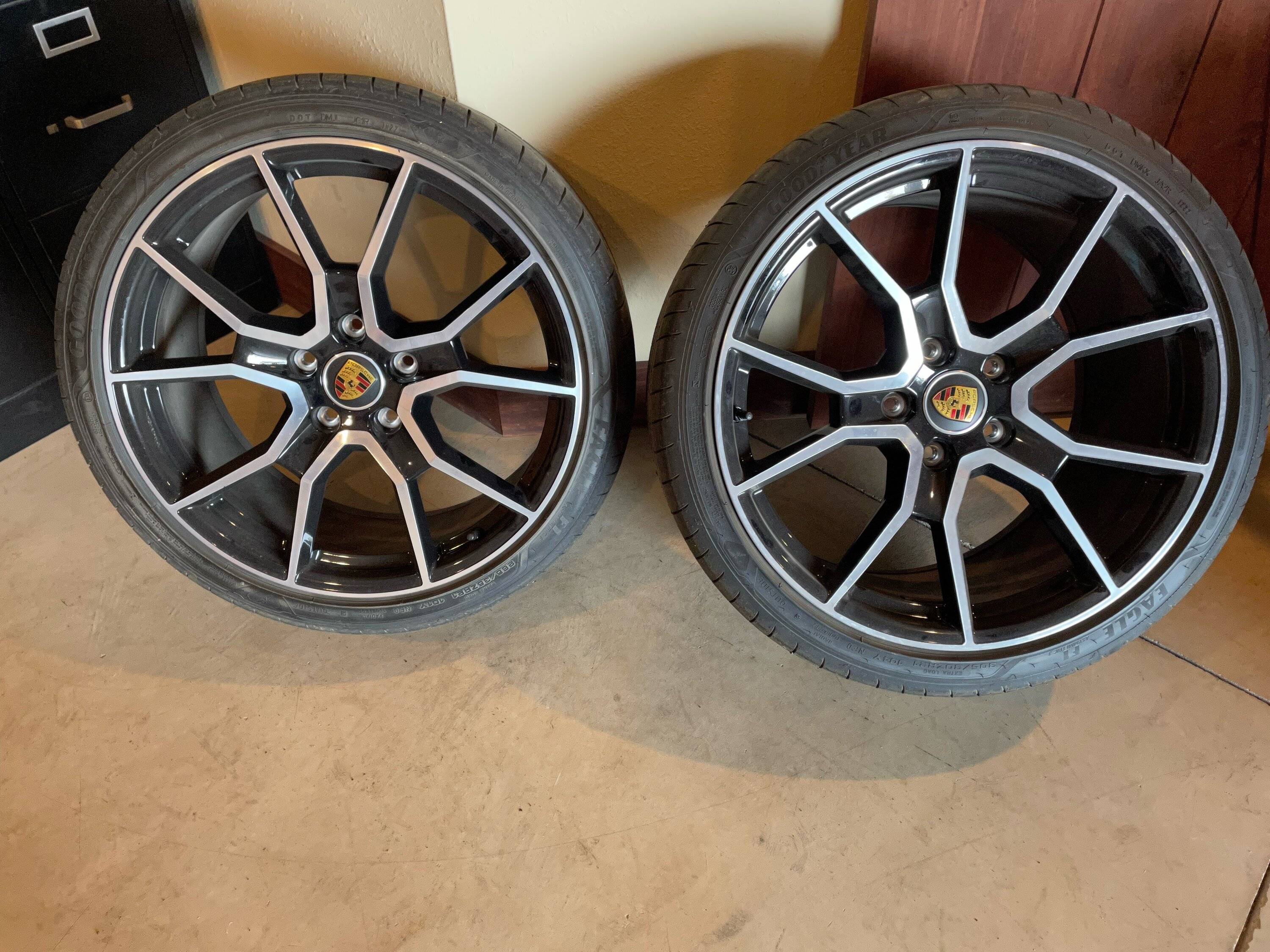 Porsche Taycan 2022 Taycan 21" Spyder wheels and Summer tires $5,000 IMG_0968D