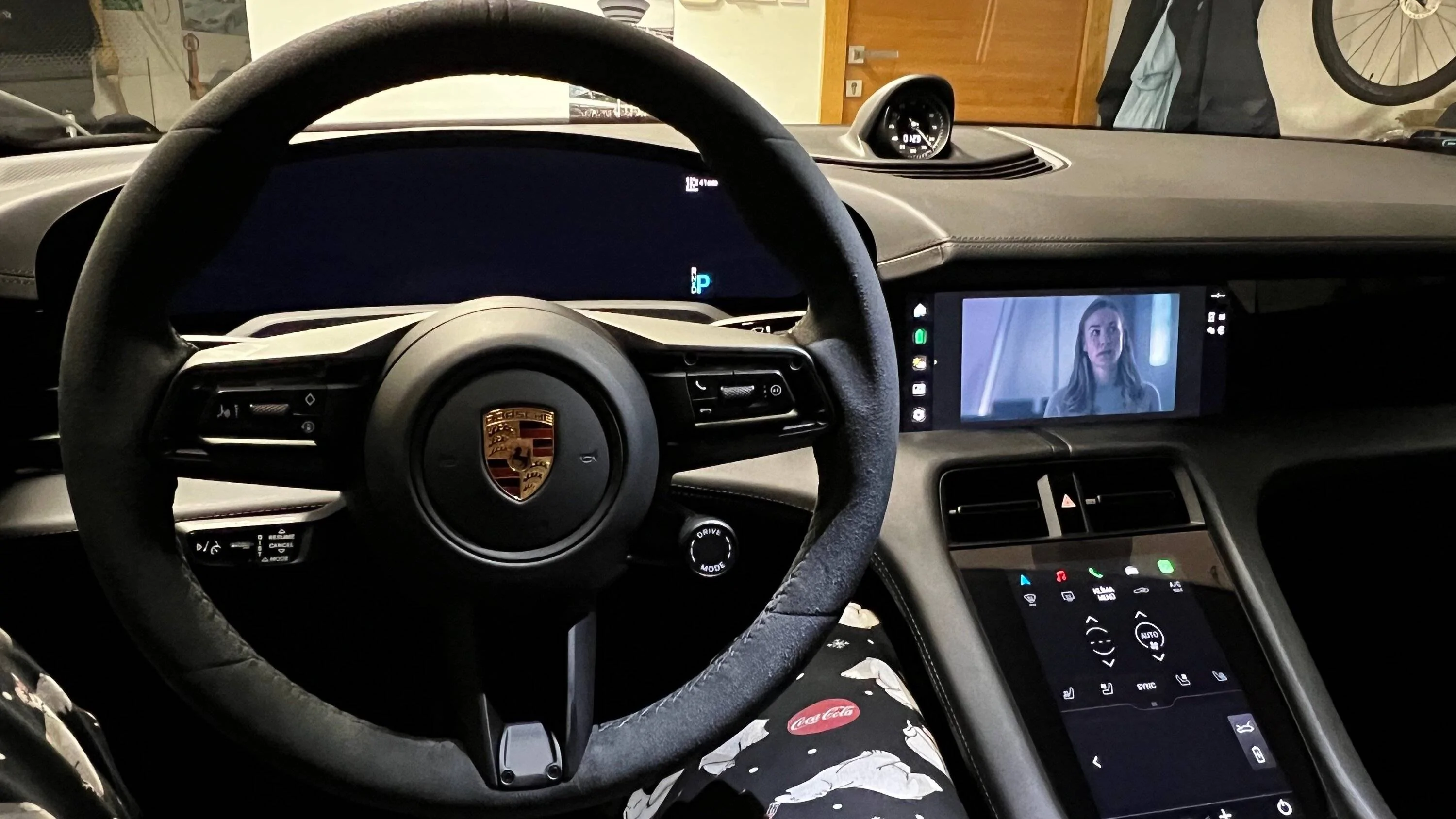 Porsche Taycan new Cayenne interior with Taycan implications… IMG_4944