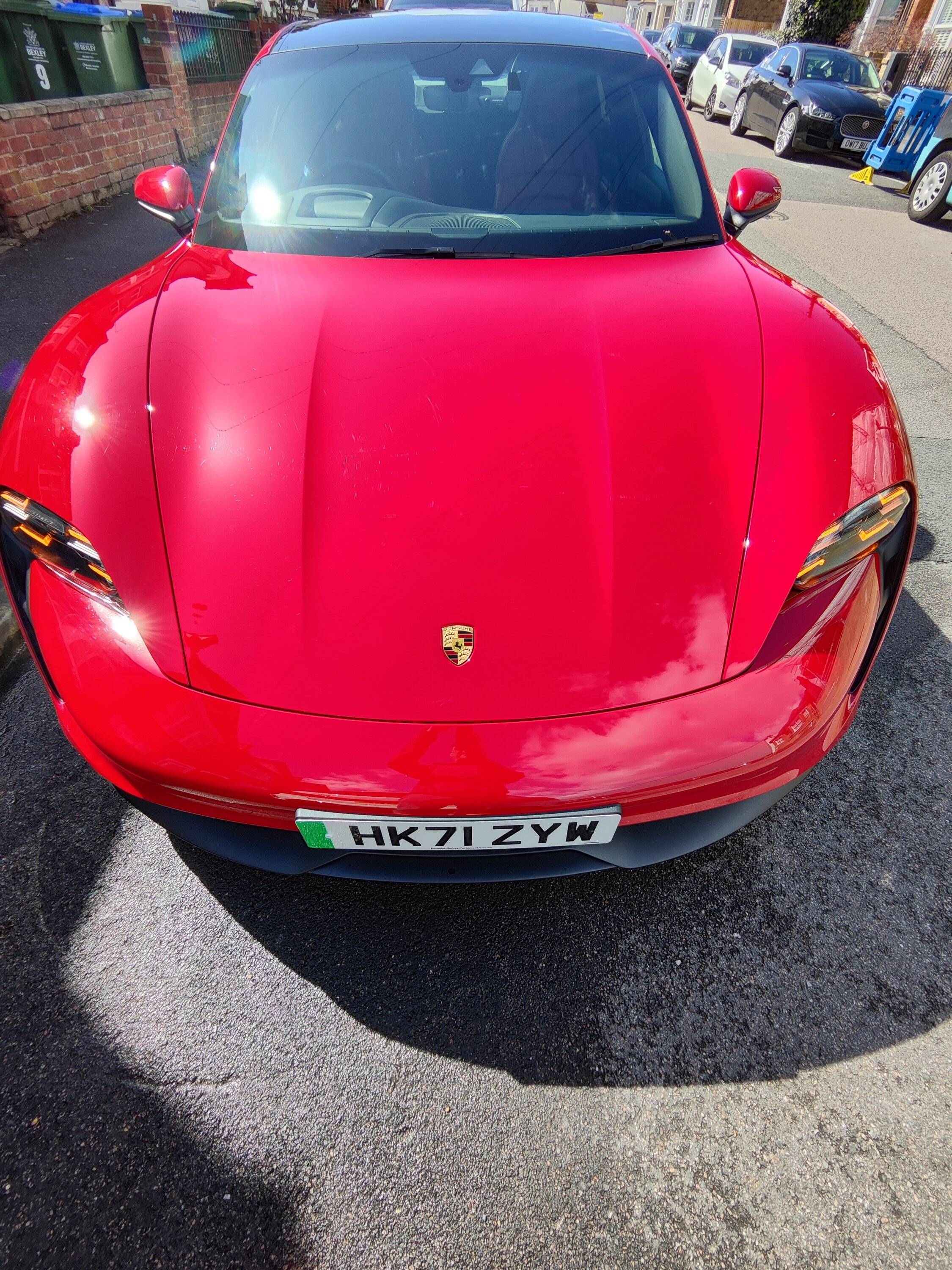 Porsche Taycan CARMINE RED Taycan Club IMG_20230412_115203