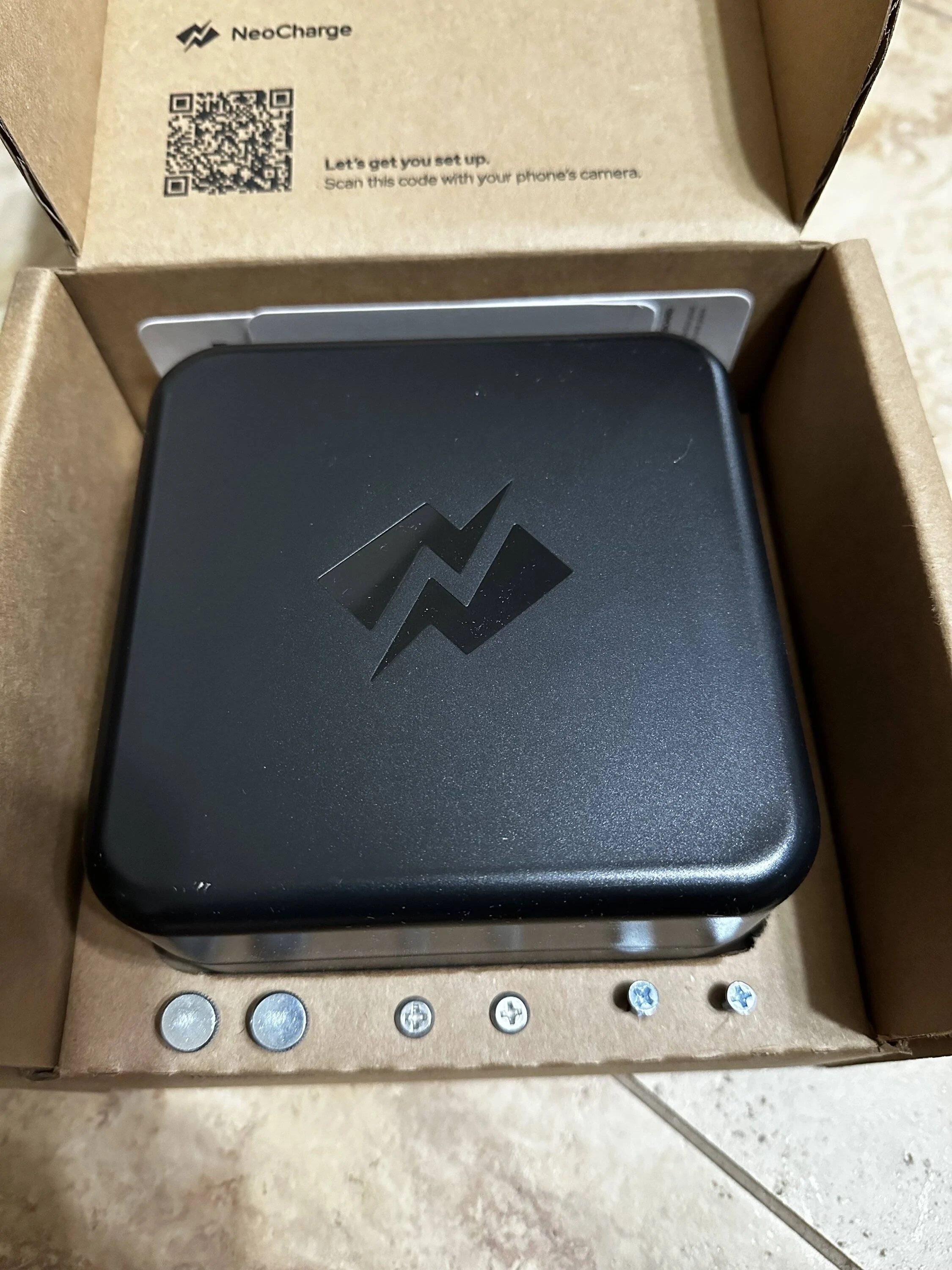 Porsche Taycan Neocharge 240v smart splitter IMG_3342