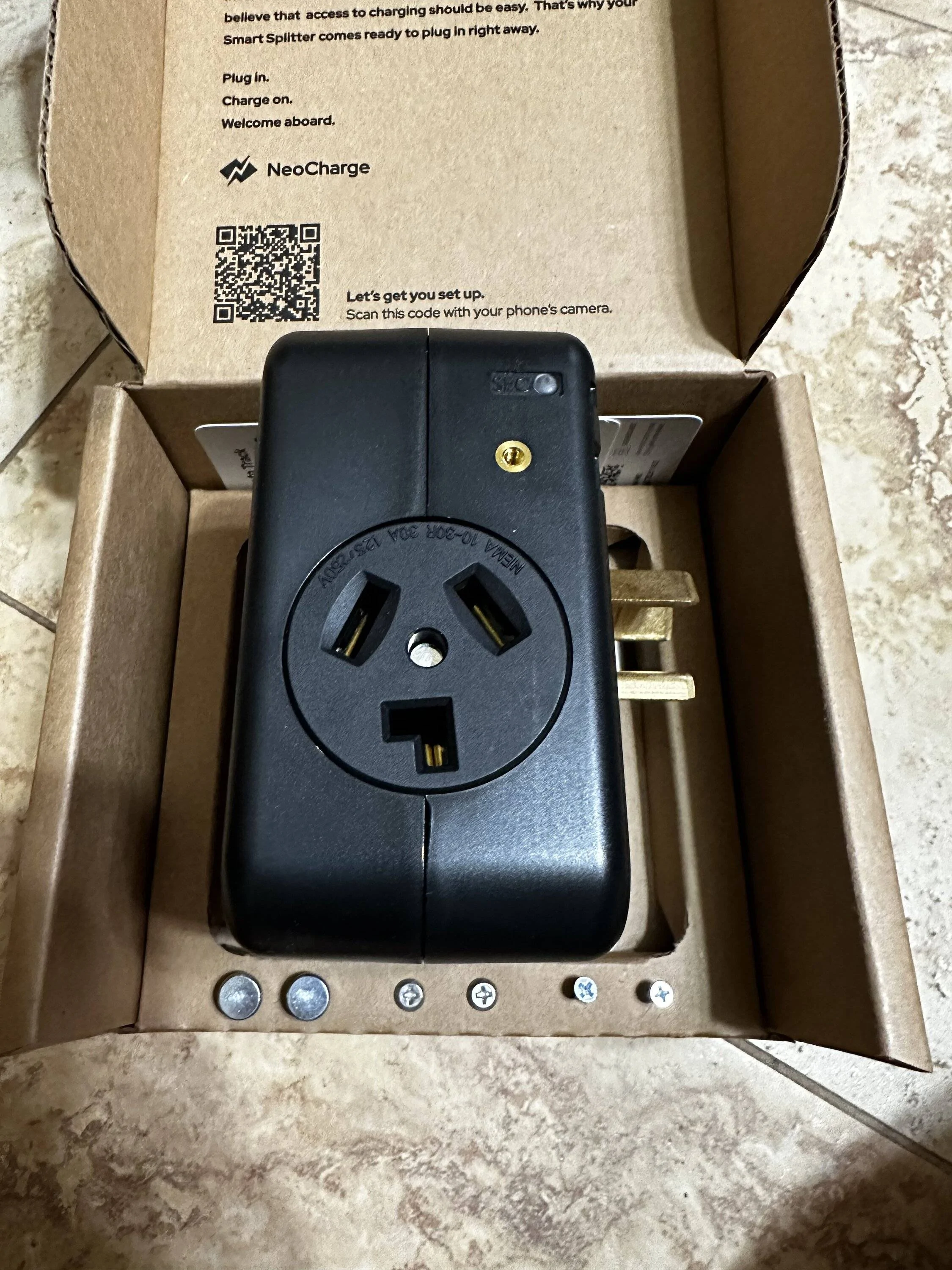 Porsche Taycan Neocharge 240v smart splitter IMG_3345