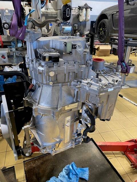 Porsche Taycan New e-machine (motor) installation underway 22B0E24E-4389-4331-B54B-041FA5C3E790