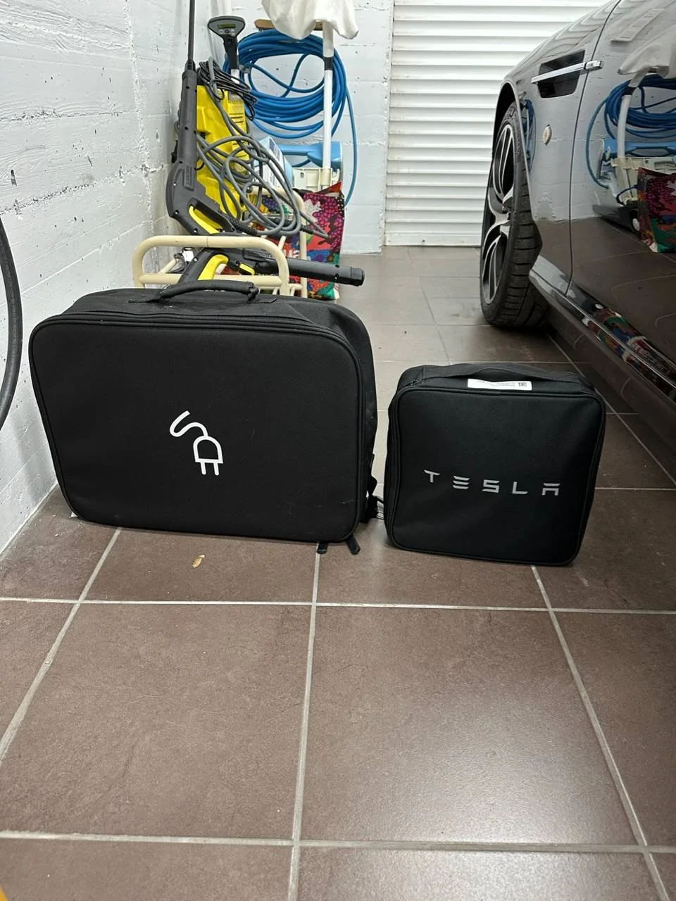 Porsche Taycan Charge Taycan with Tesla home charger? DFADBD48-05E6-4D5B-B773-A26671547F76