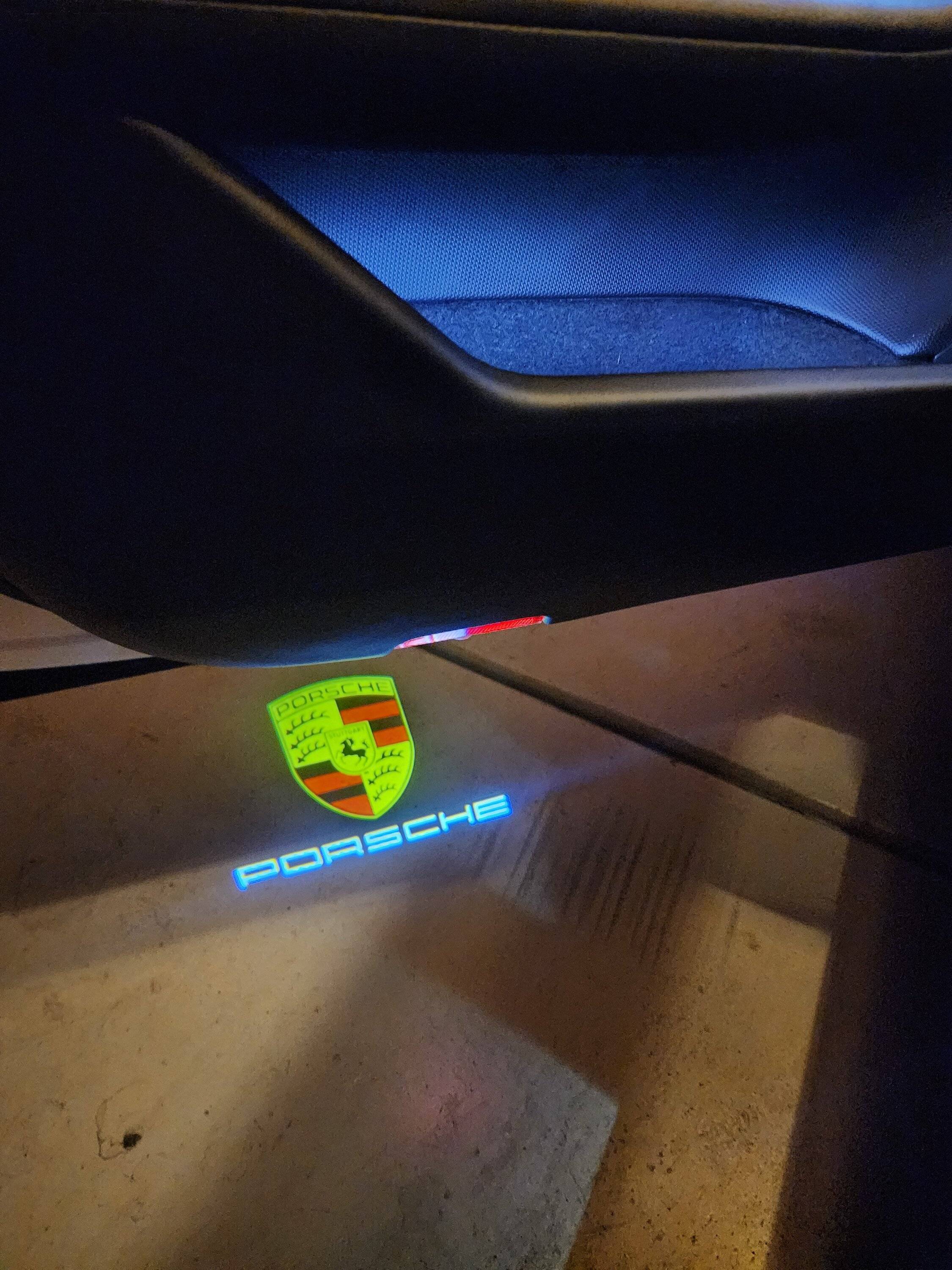 Porsche Taycan Standard equipment - Puddle/door lighting question 16826800151563010018972684840728