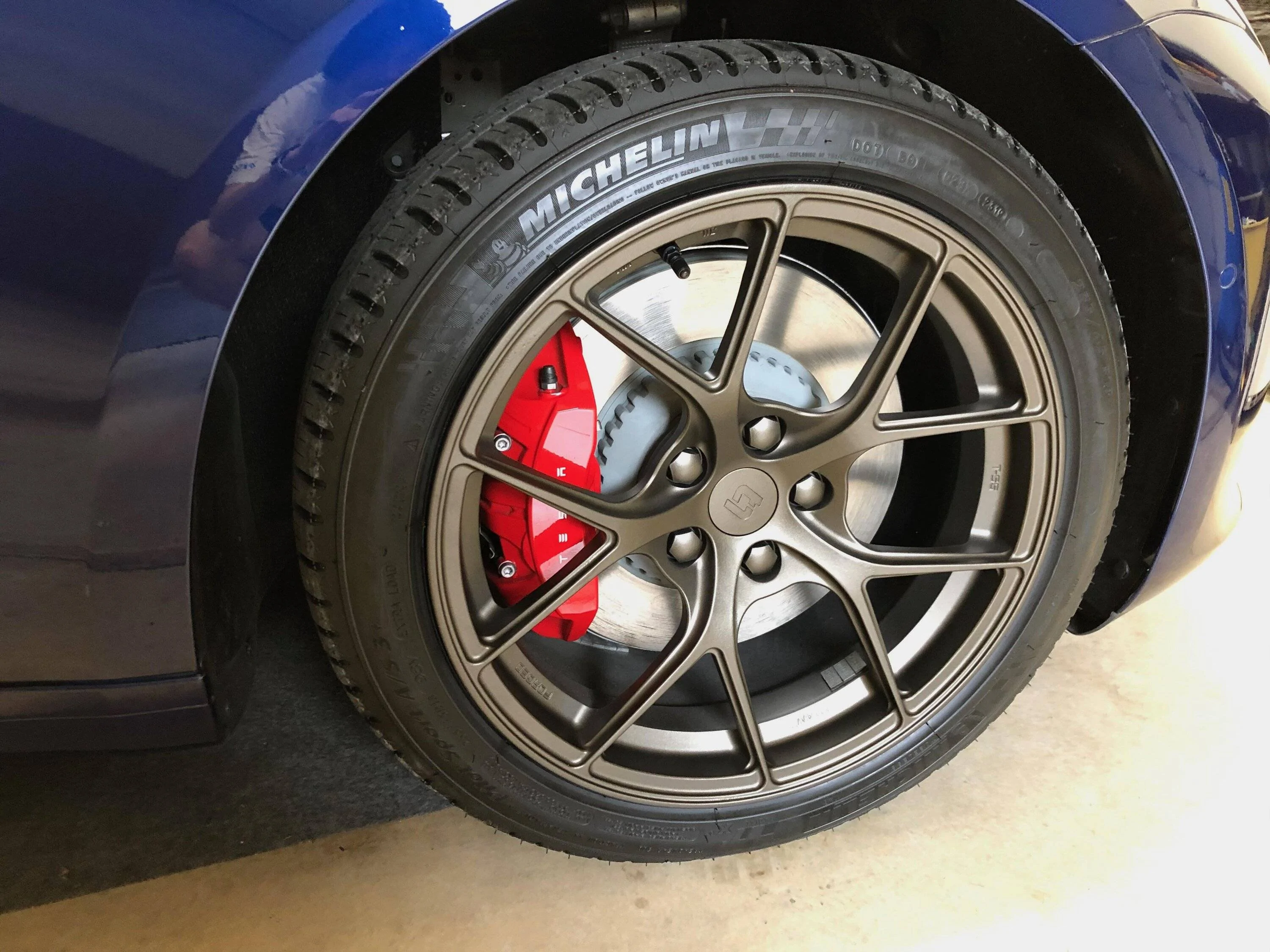 Porsche Taycan Anyone applied Plasti Dip on Mission E Wheels ? PD
