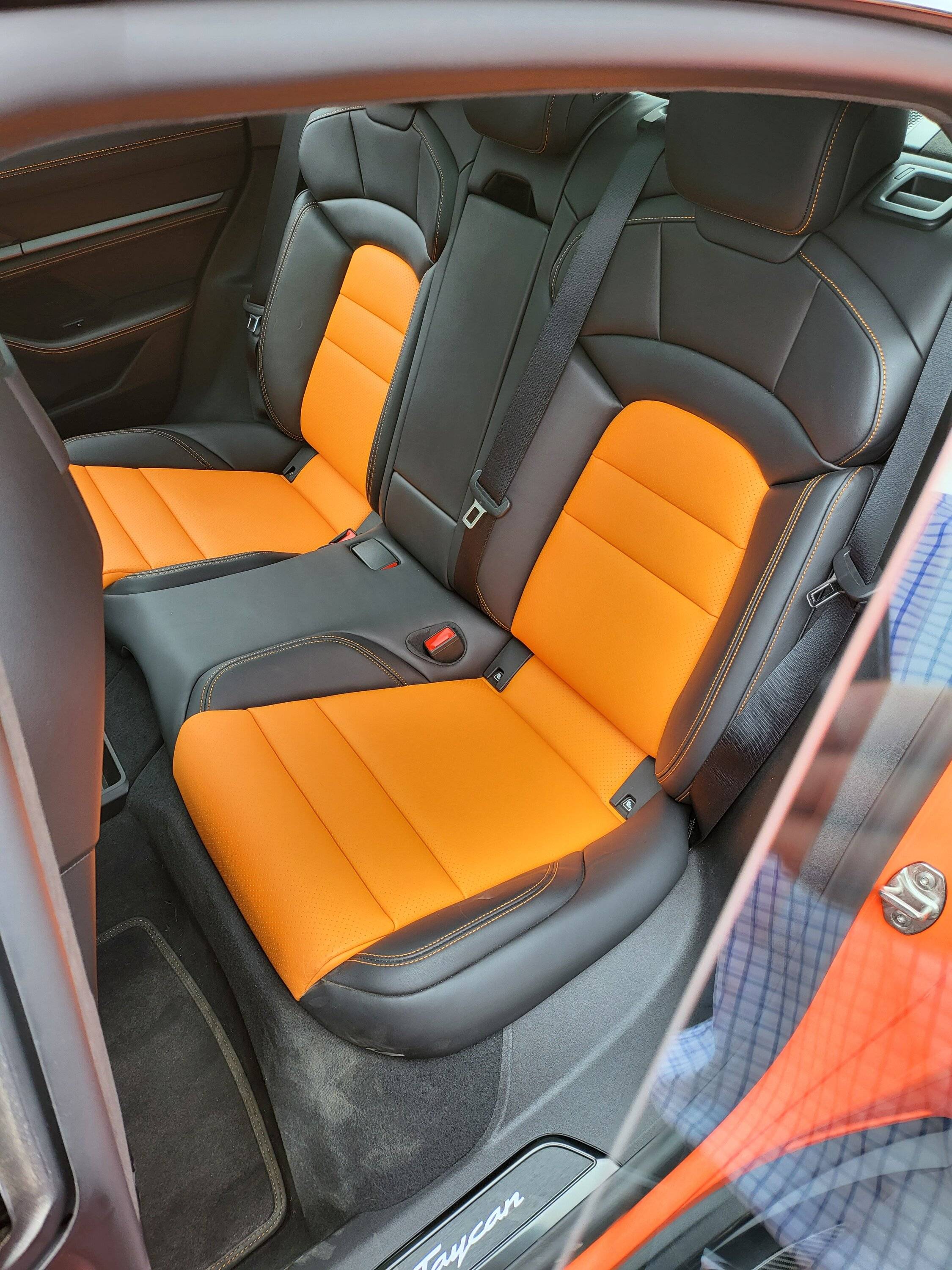 Porsche Taycan PTS Gulf Orange Taycan 20220624_153912