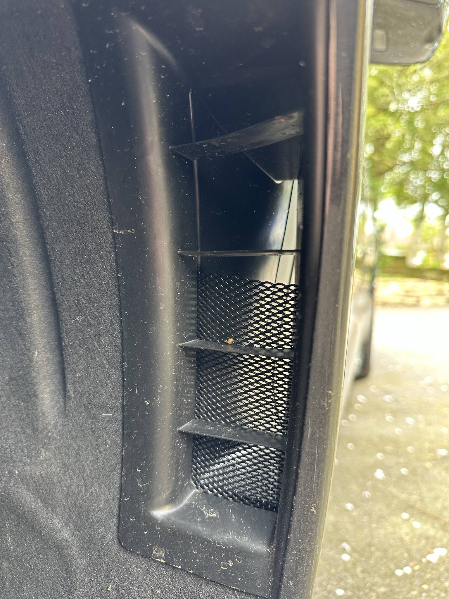 Porsche Taycan AIR CURTAIN/GRAVEL DEBRIS solution....... IMG_8670