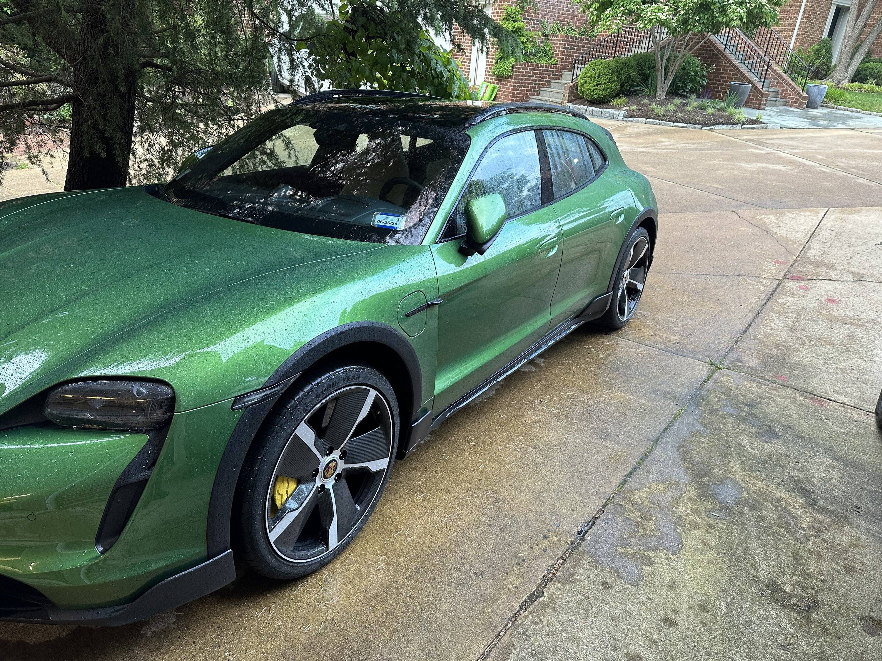 Porsche Taycan MAMBA GREEN Taycan Club IMG_4407
