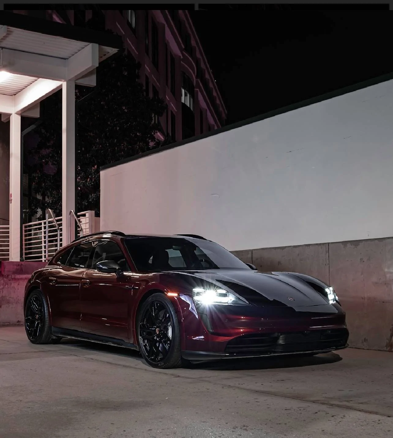 Porsche Taycan CHERRY METALLIC Taycan Club IMG_1518