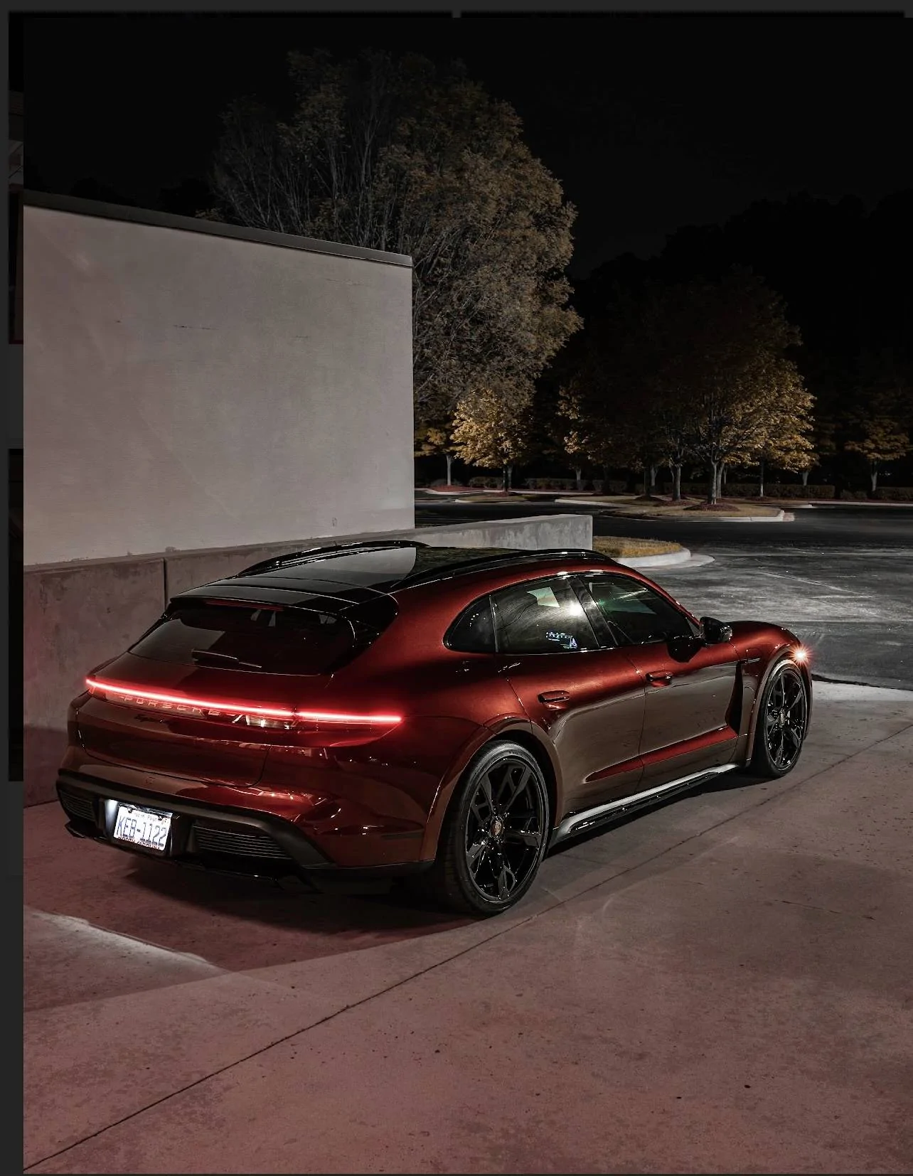 Porsche Taycan CHERRY METALLIC Taycan Club IMG_1519