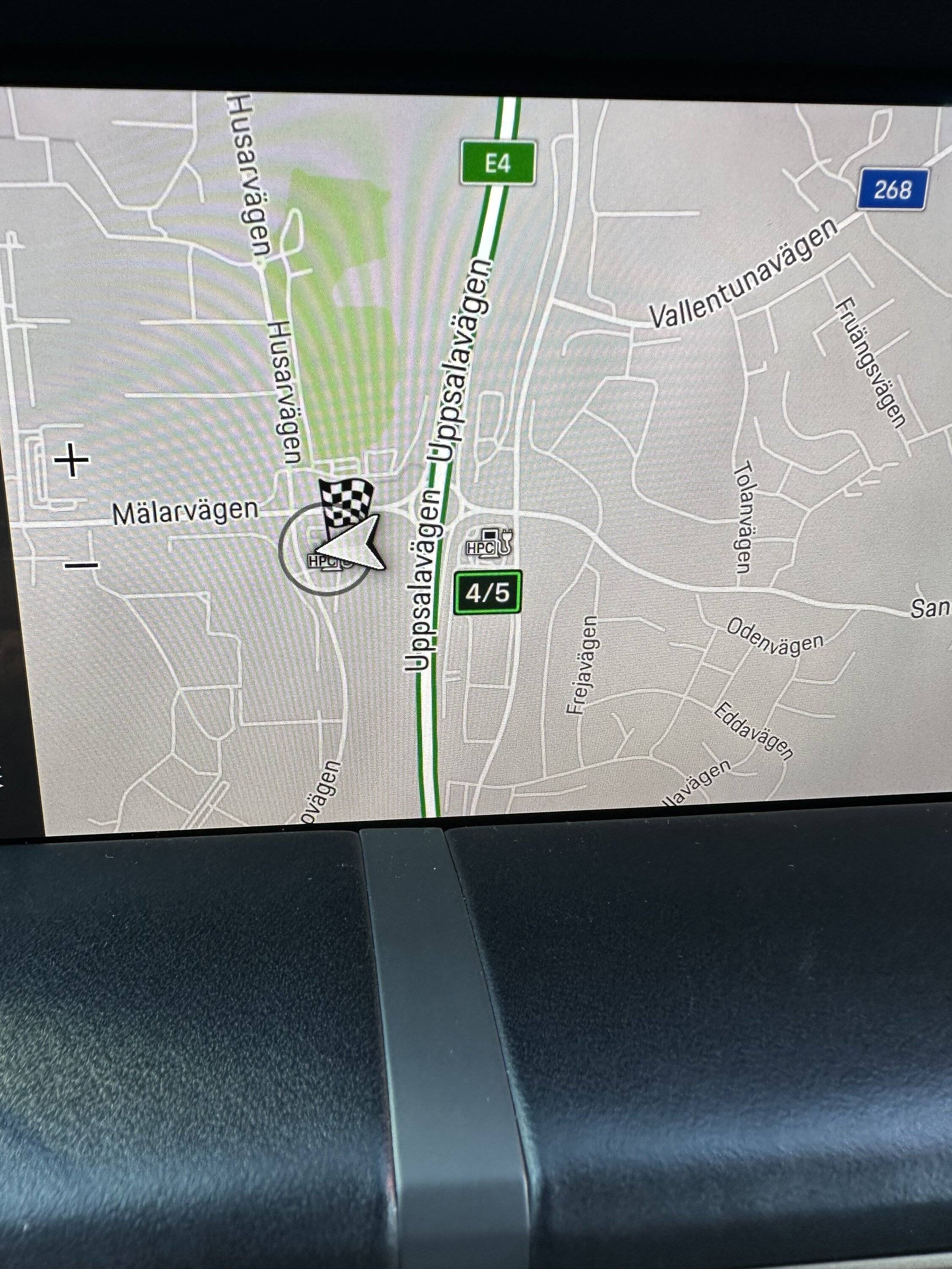 Porsche Taycan Question about HPC stations displayed in PCM map? IMG_0445