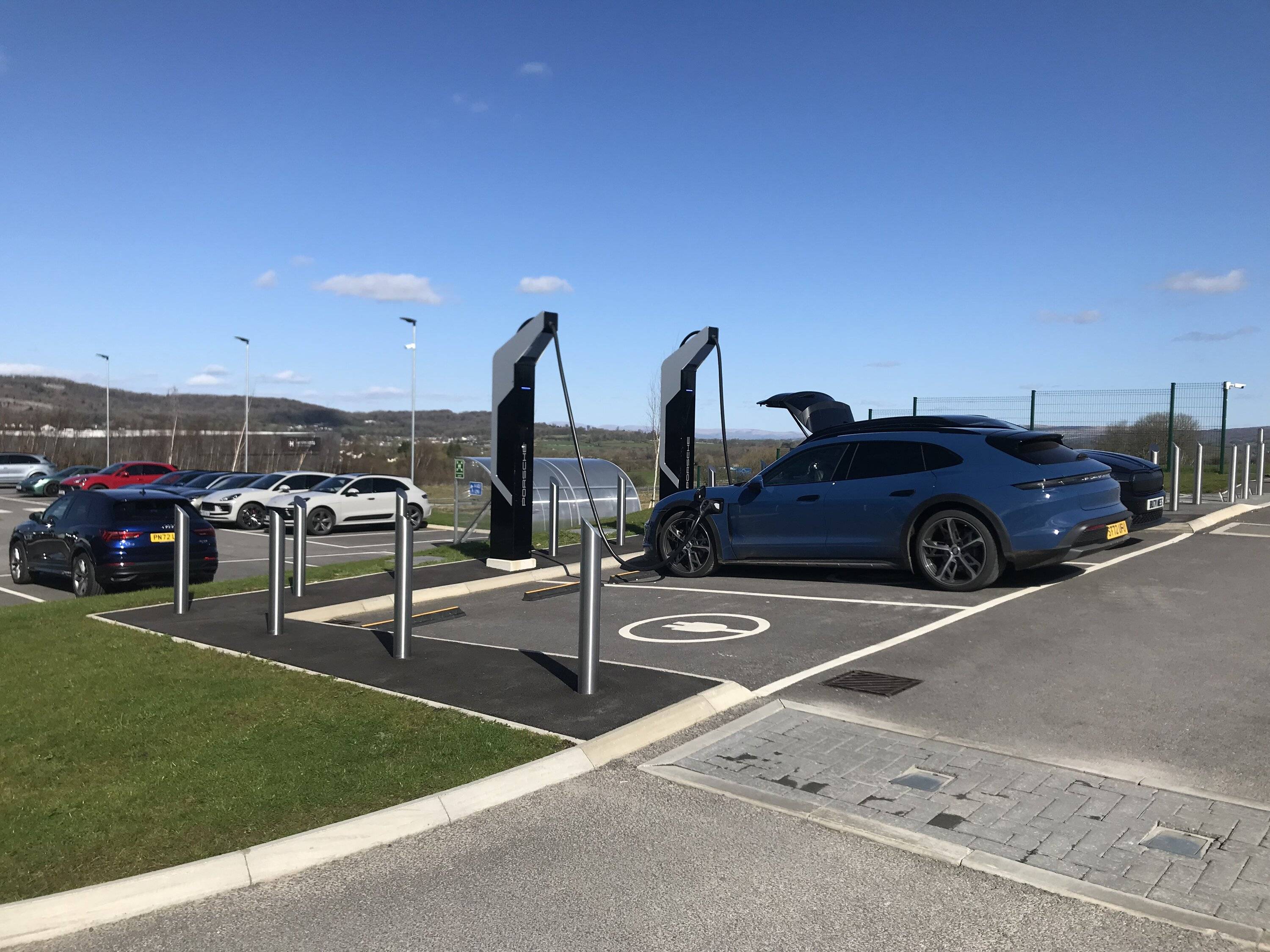 Porsche Taycan Porsche Experience Silverstone 212F11B1-89DC-436F-88CB-7977943C94BB