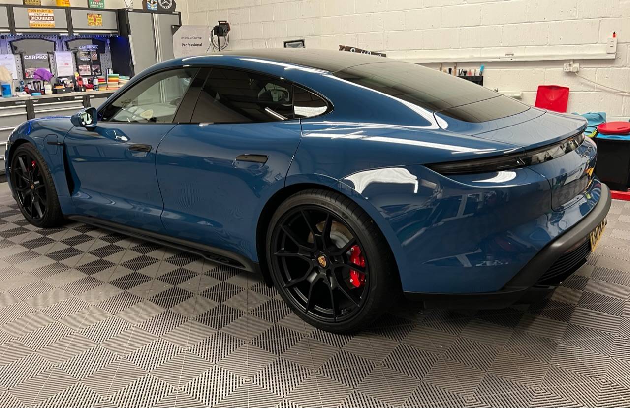 Porsche Taycan NEPTUNE BLUE Taycan Club 2245ED16-D752-438C-8E47-A2B63823FF40