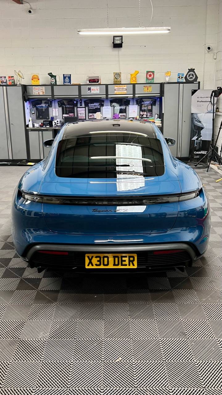 Porsche Taycan NEPTUNE BLUE Taycan Club A23B5211-2A0C-49C2-B7B3-5B5D7260ED0C