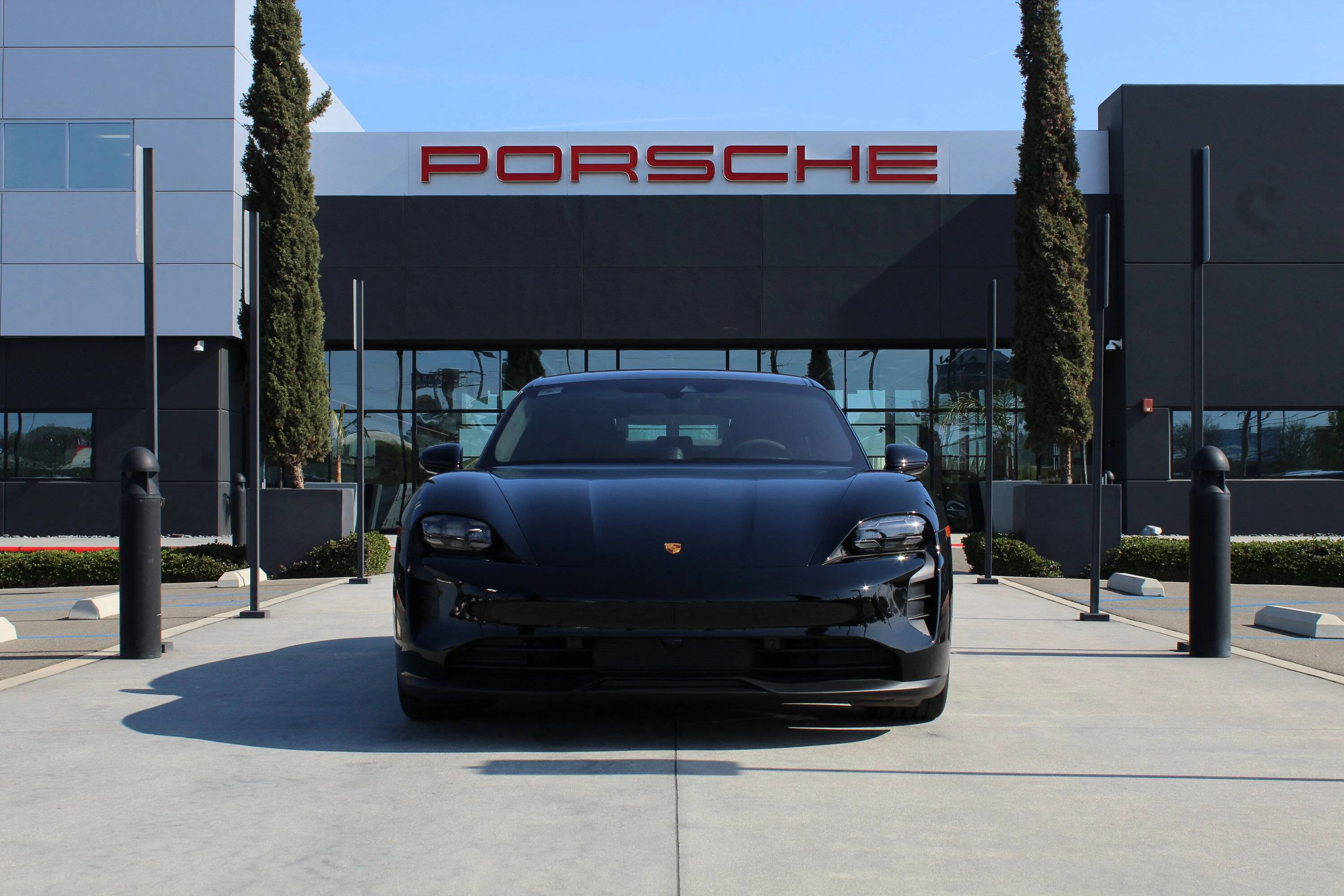 Porsche Taycan BLACK / JET BLACK Taycan Club img_0758-jpg