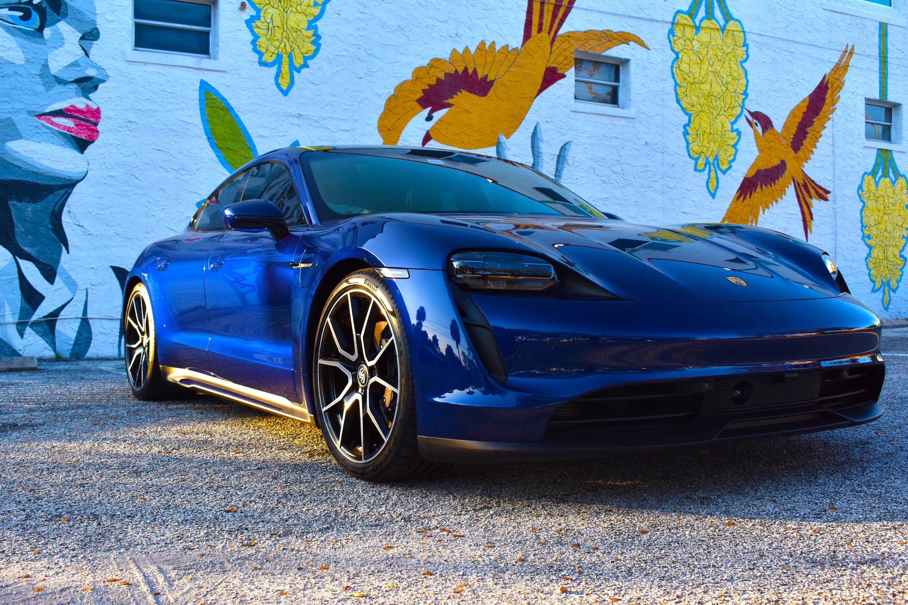 Porsche Taycan GENTIAN BLUE Taycan Club DSC_0519