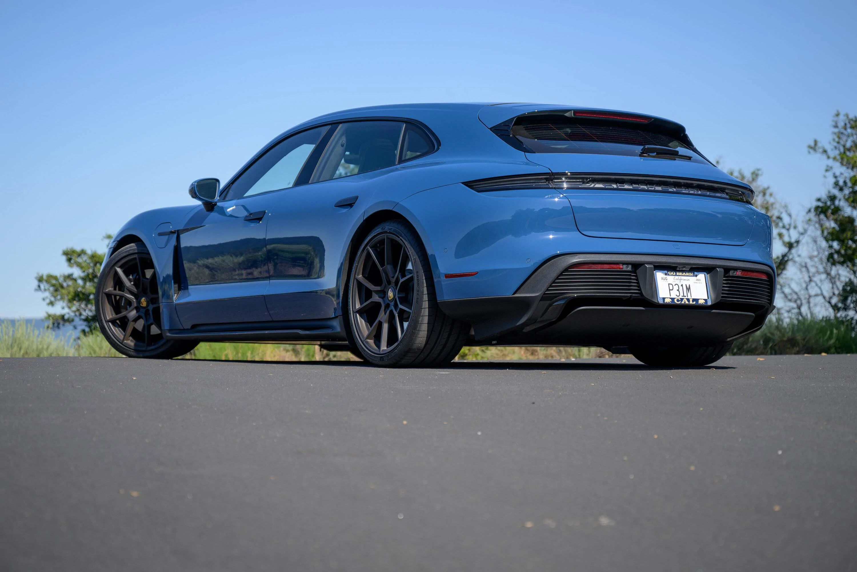Porsche Taycan NEPTUNE BLUE Taycan Club Taycan GTS ST-16