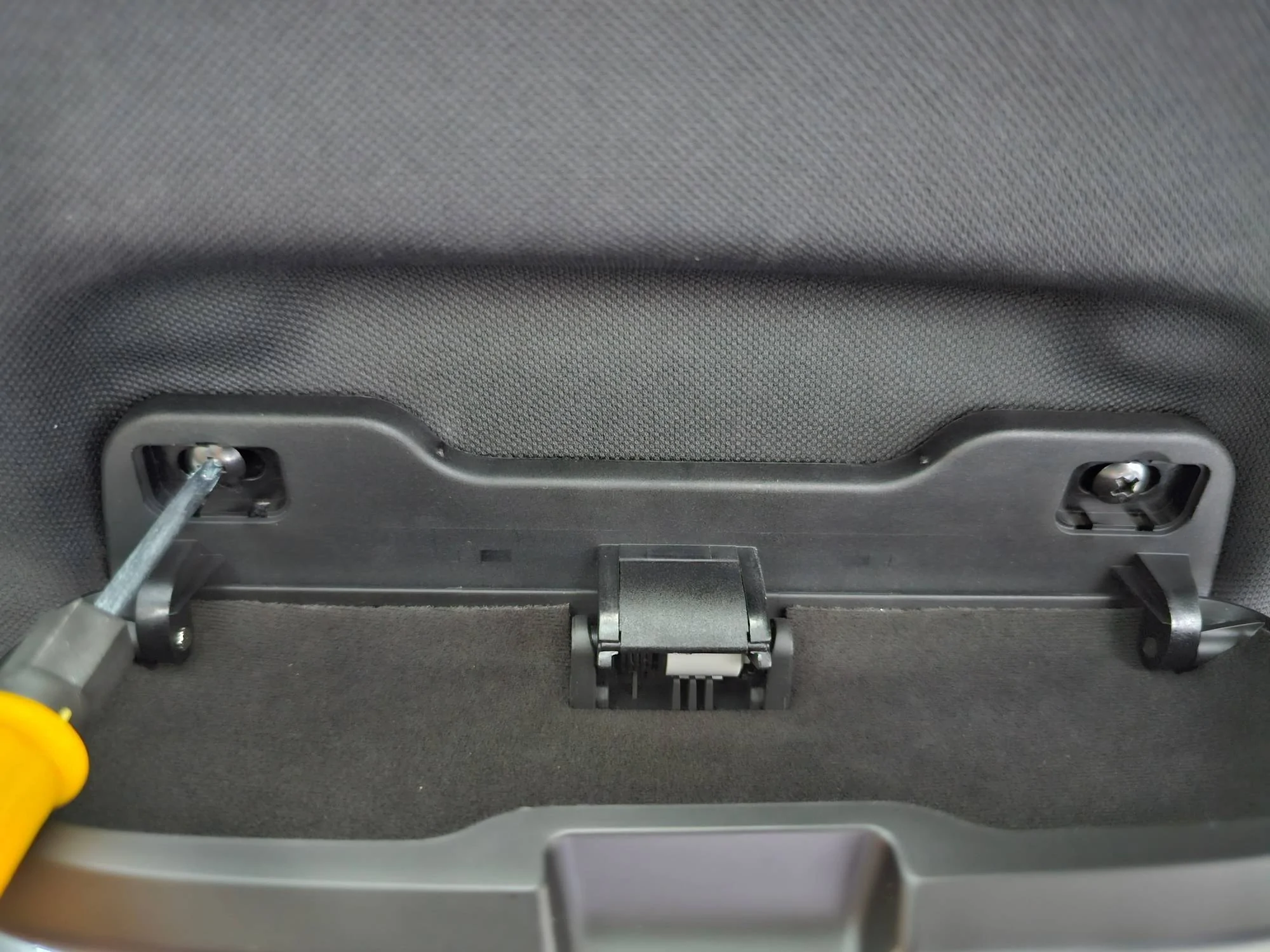 Porsche Taycan Sunglasses holder in place of grab handle handle6