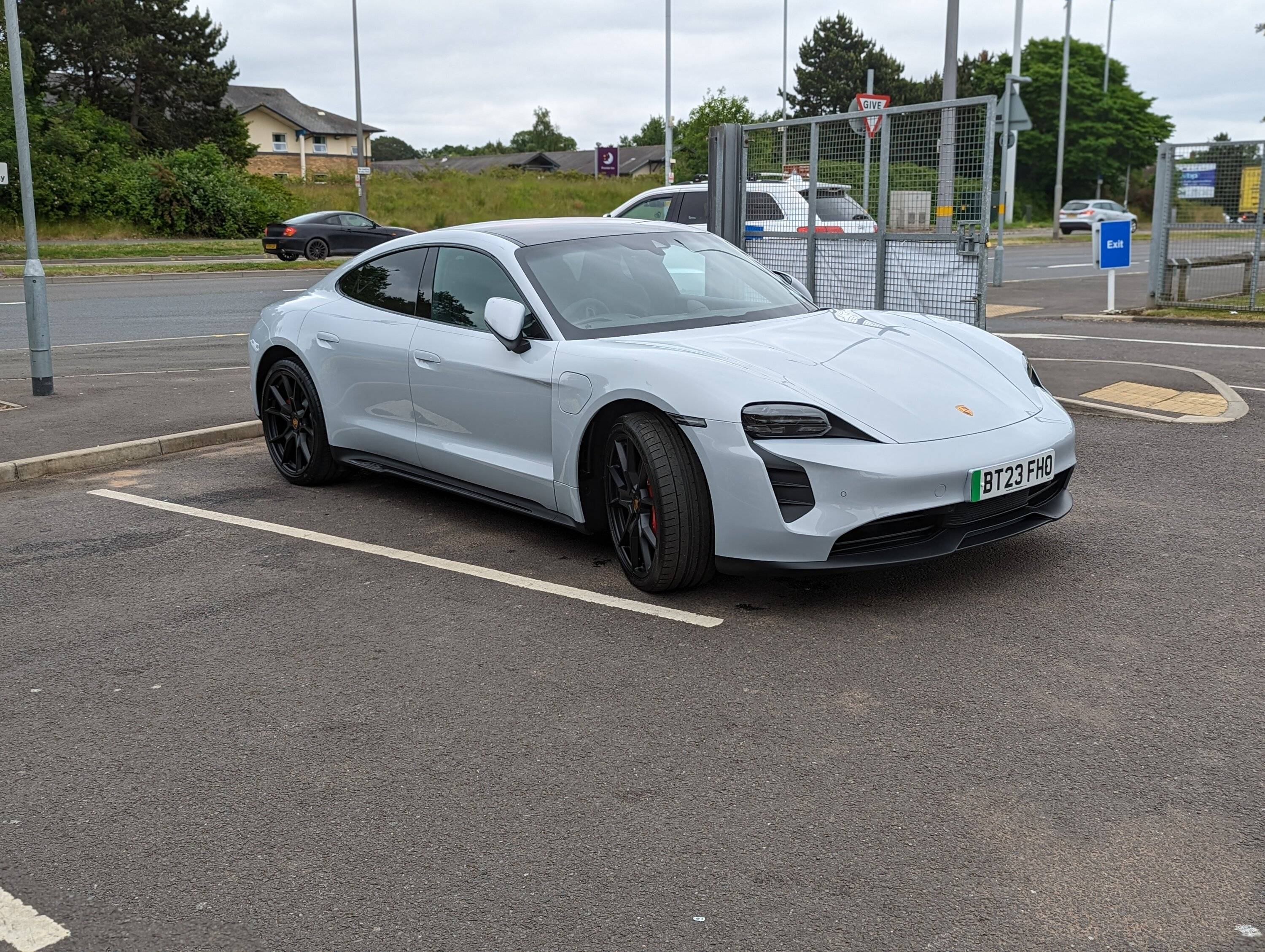 Porsche Taycan New Porsche Recall/"Stop sell" - any details? PXL_20230606_130713143.PORTRAIT