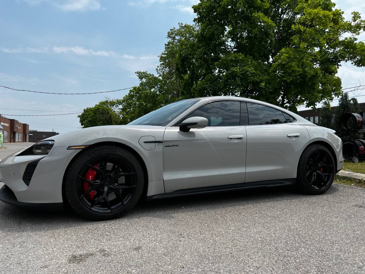 Porsche Taycan Porsche Taycan Aftermarket Wheel IMG_1359