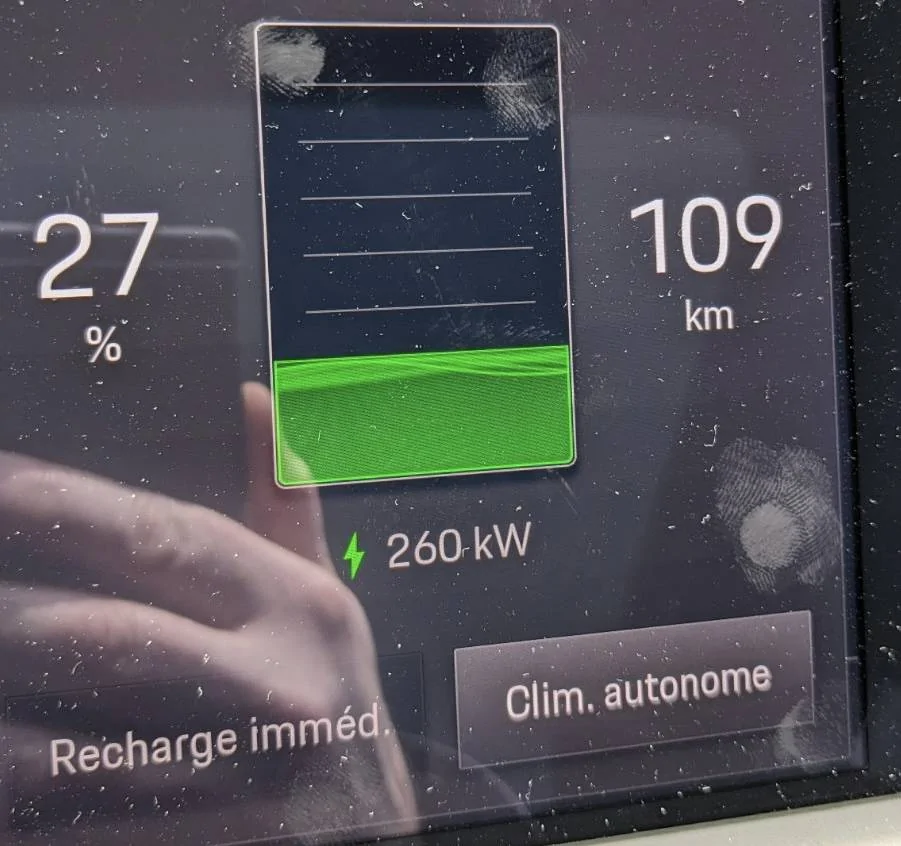 Porsche Taycan Highway in Germany: speed, consumption, charging, preheat pxl_20230619_135123956