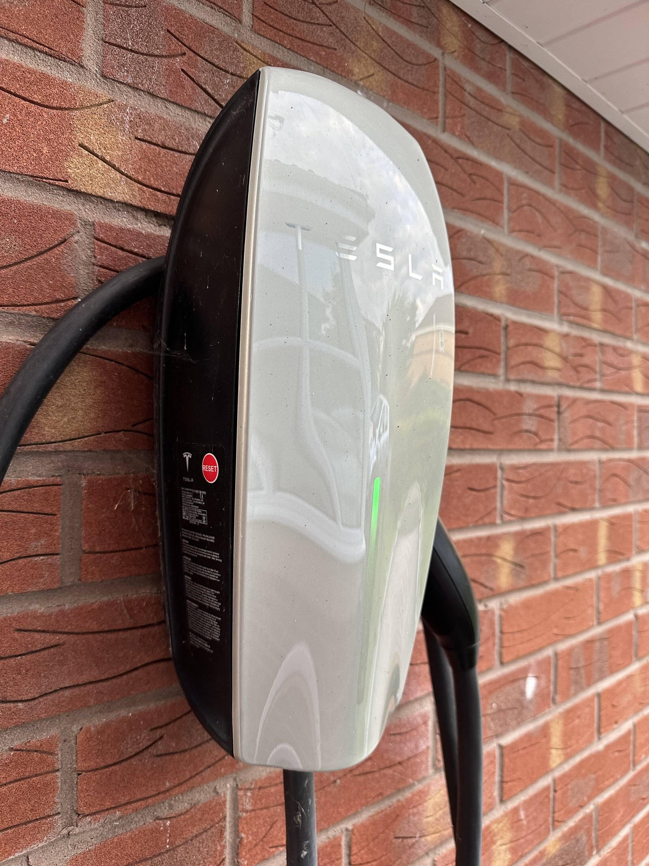 Porsche Taycan Tesla Wall charger IMG_0239