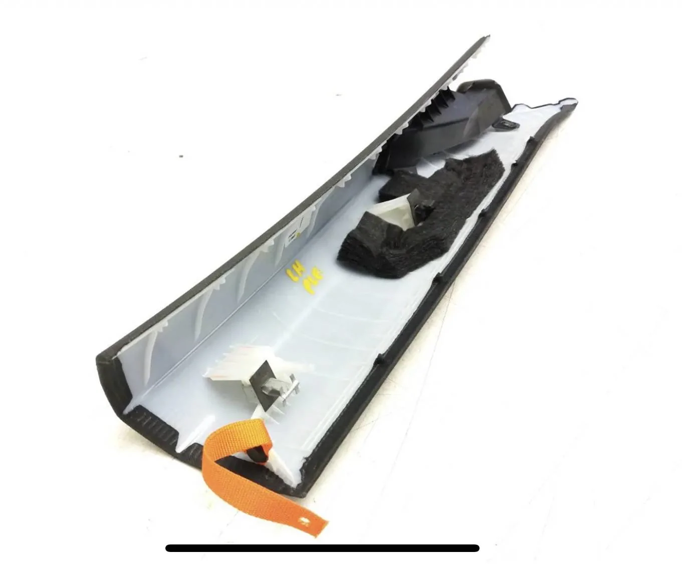 Porsche Taycan Removing A pillars B5D066FB-1217-4F67-9957-C9841B4A93E6