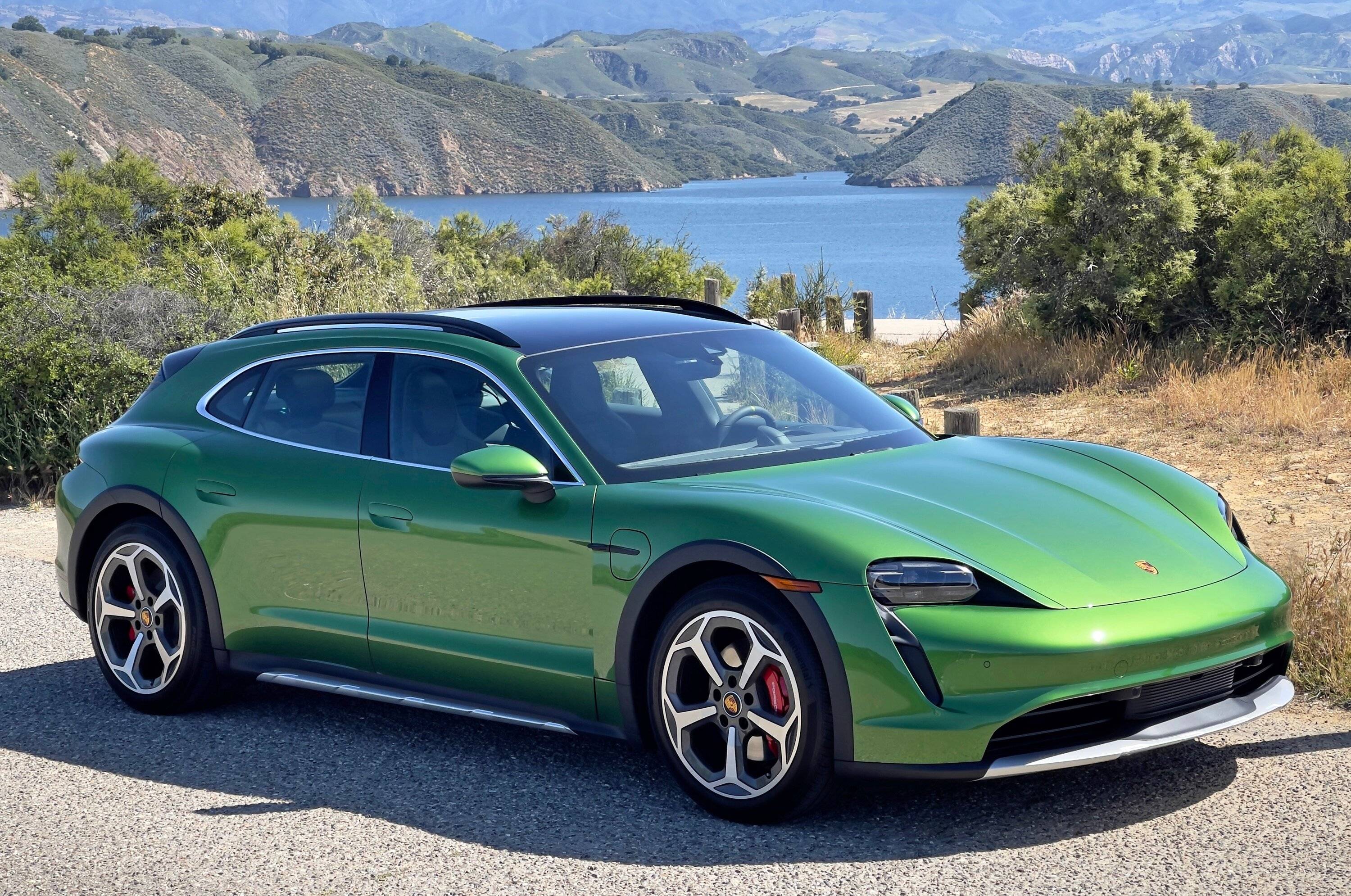 Porsche Taycan MAMBA GREEN Taycan Club Pippa_Cachuma