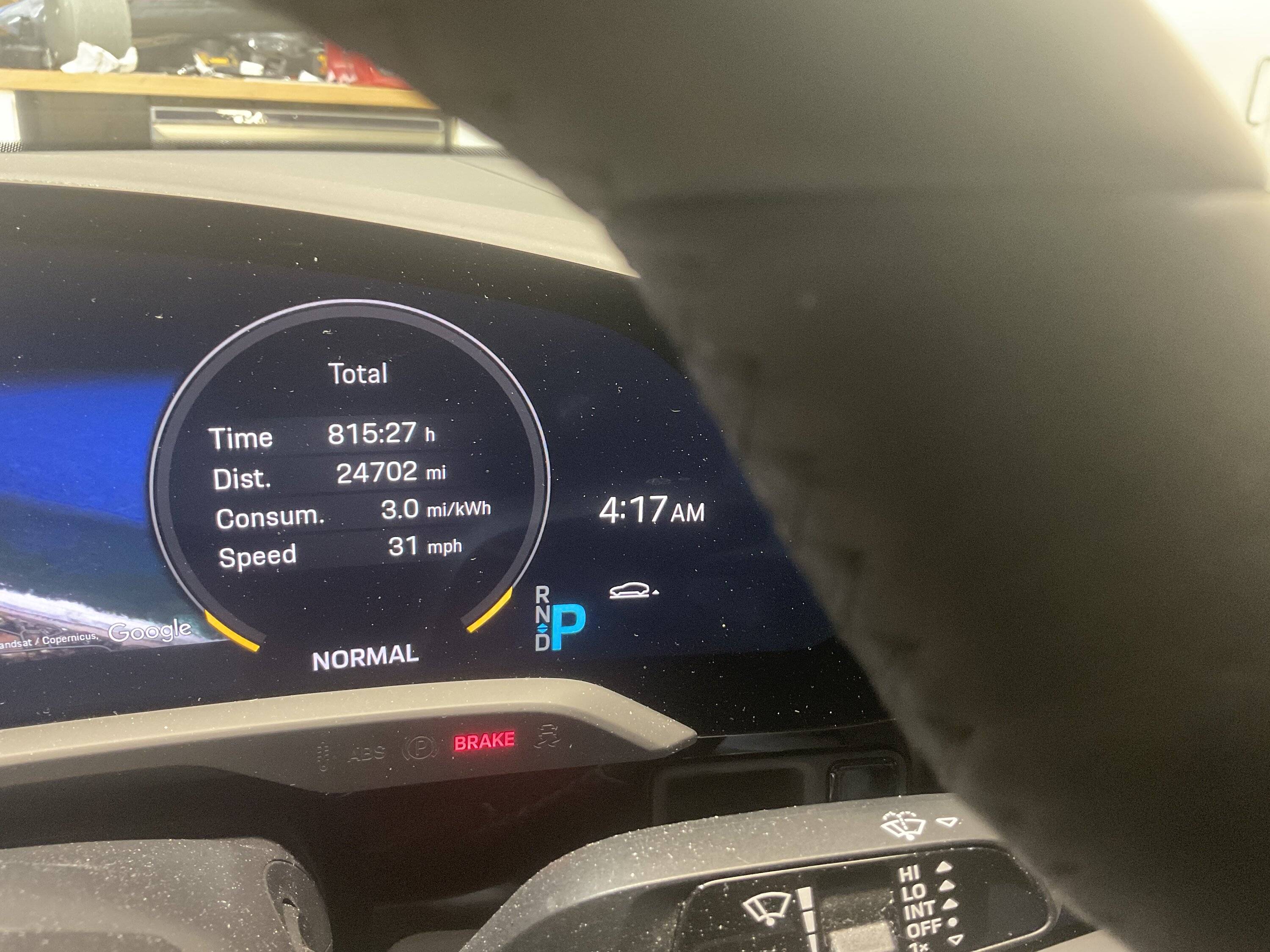 Porsche Taycan How much energy does sitting in traffic use? image