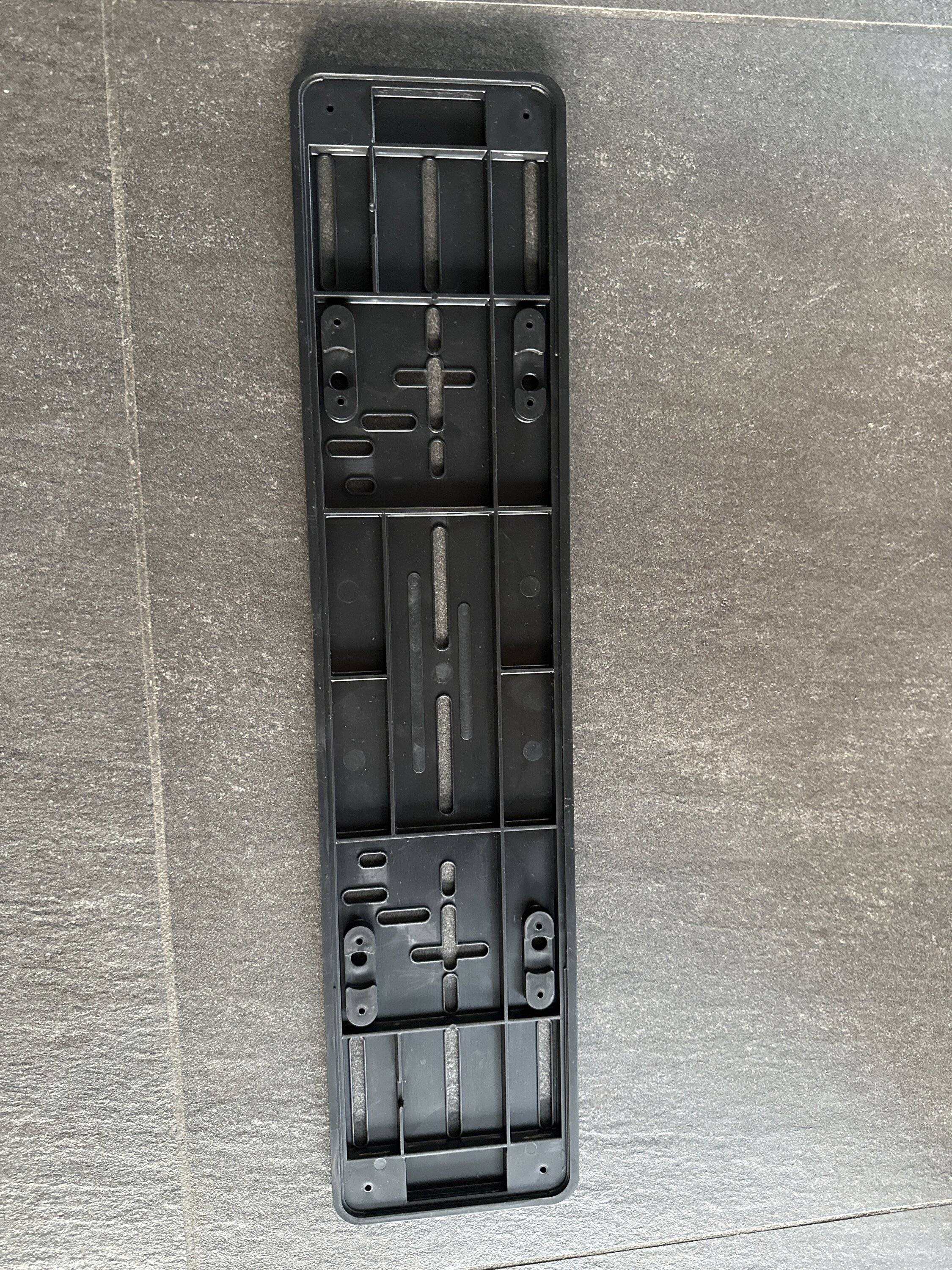 Porsche Taycan Bike rack - license mlate image