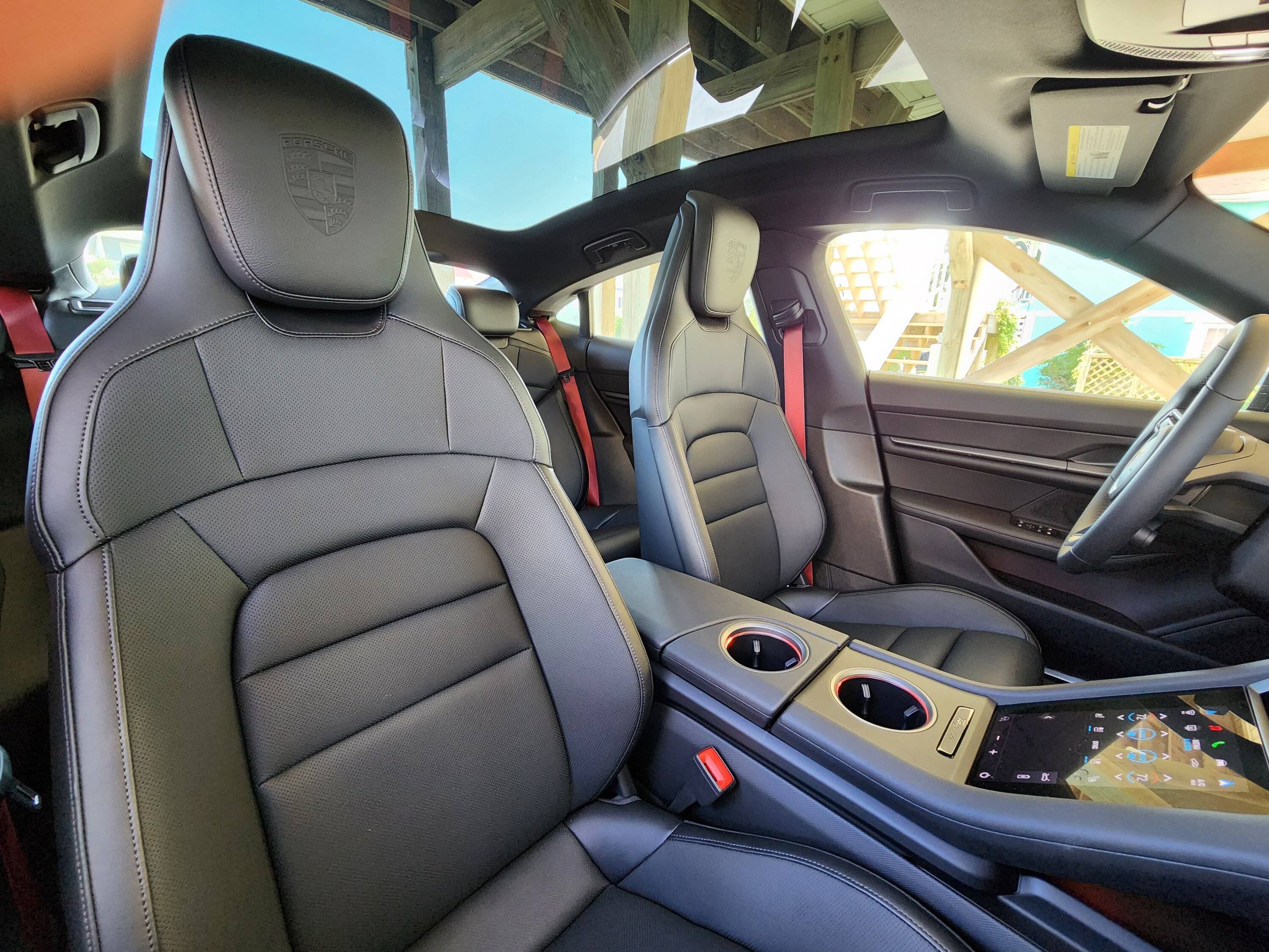 Porsche Taycan VOLCANO GREY Taycan Club 20230707_171750