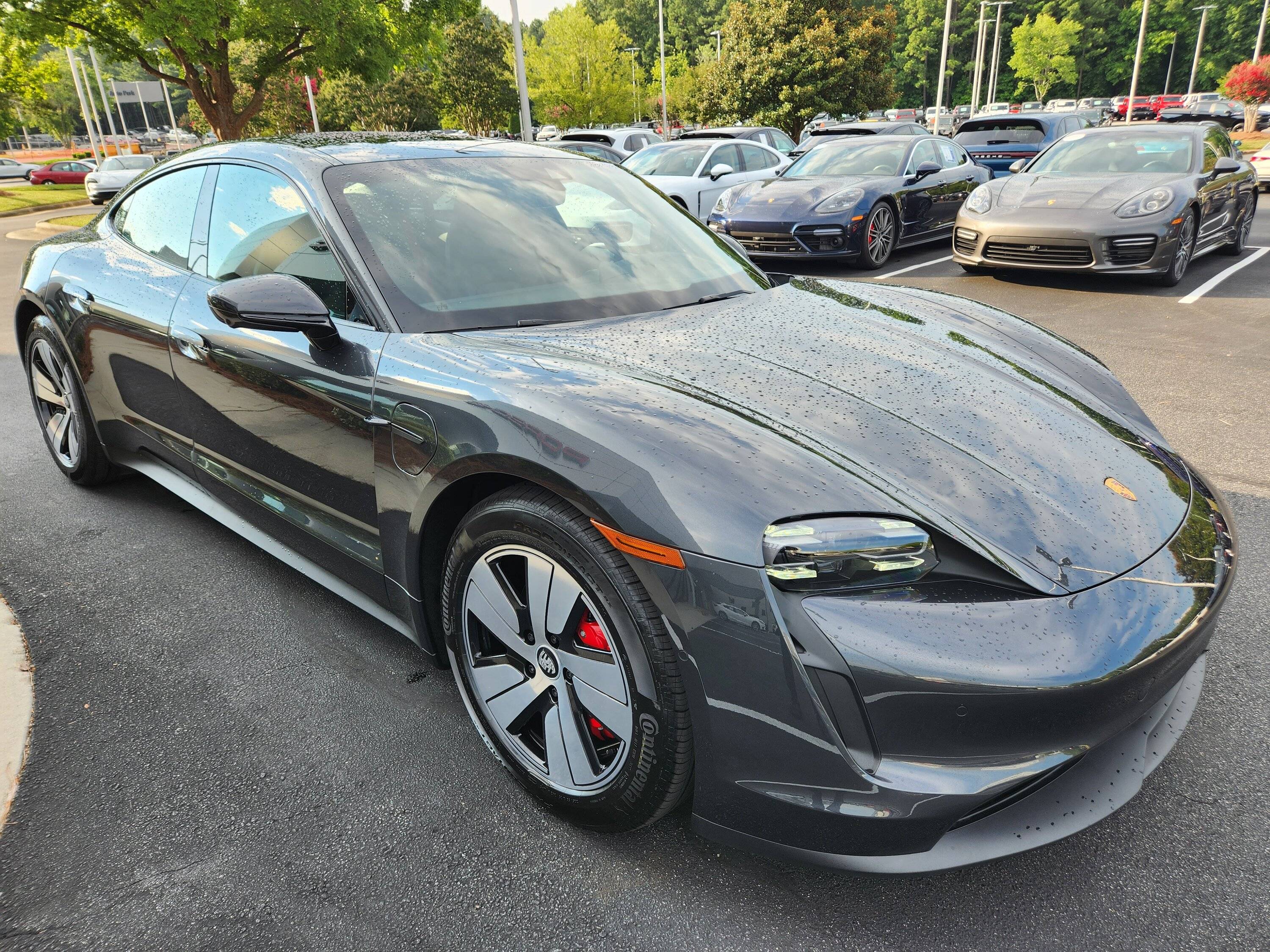 Porsche Taycan VOLCANO GREY Taycan Club 20230706_182556