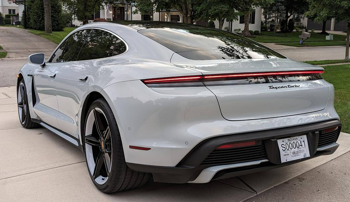 Porsche Taycan ICE GREY Taycan Club 1688865244972