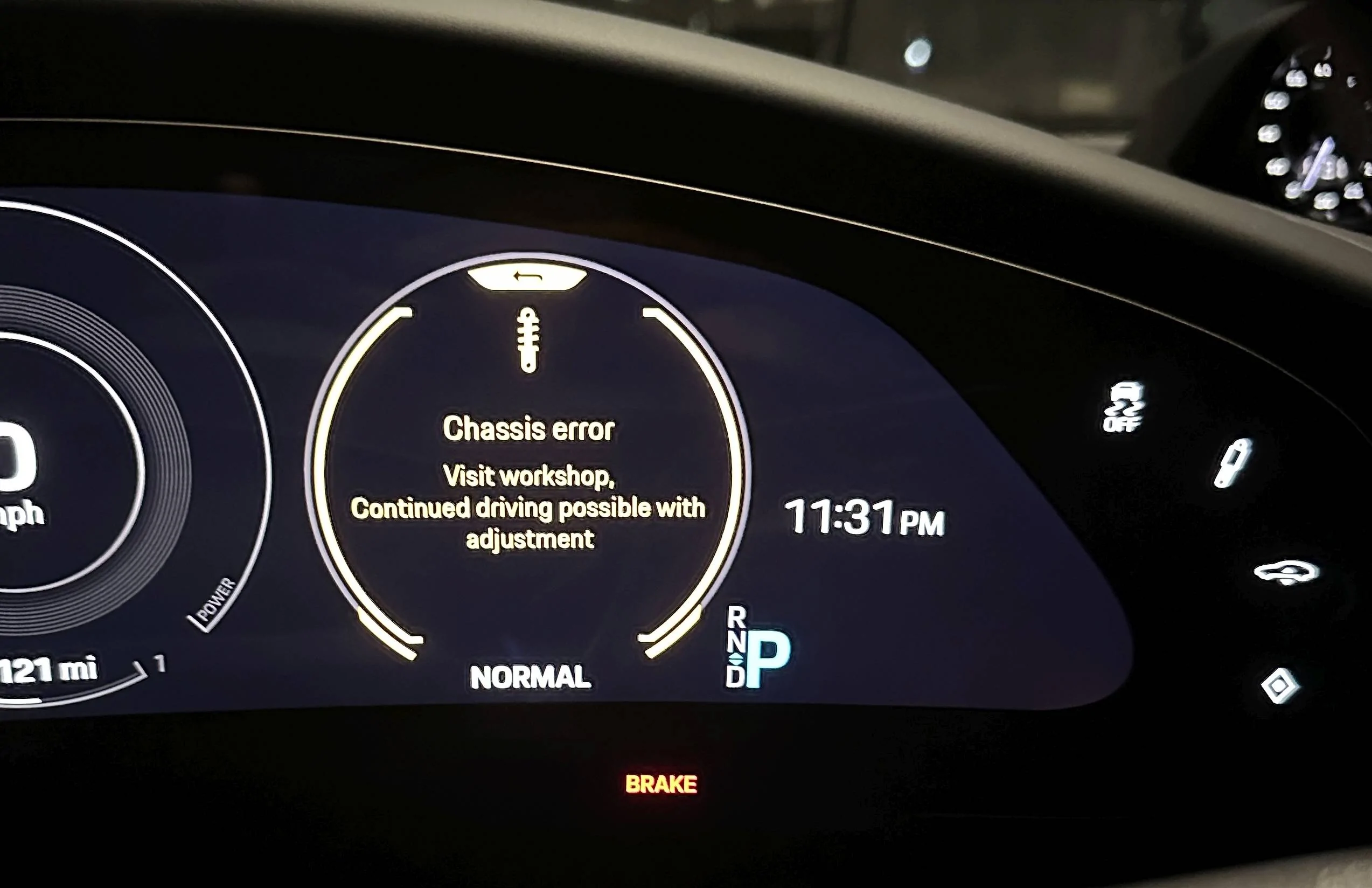 Porsche Taycan Chassis Error and air suspension failure on MY23 GTS 20230624 Chassis Error