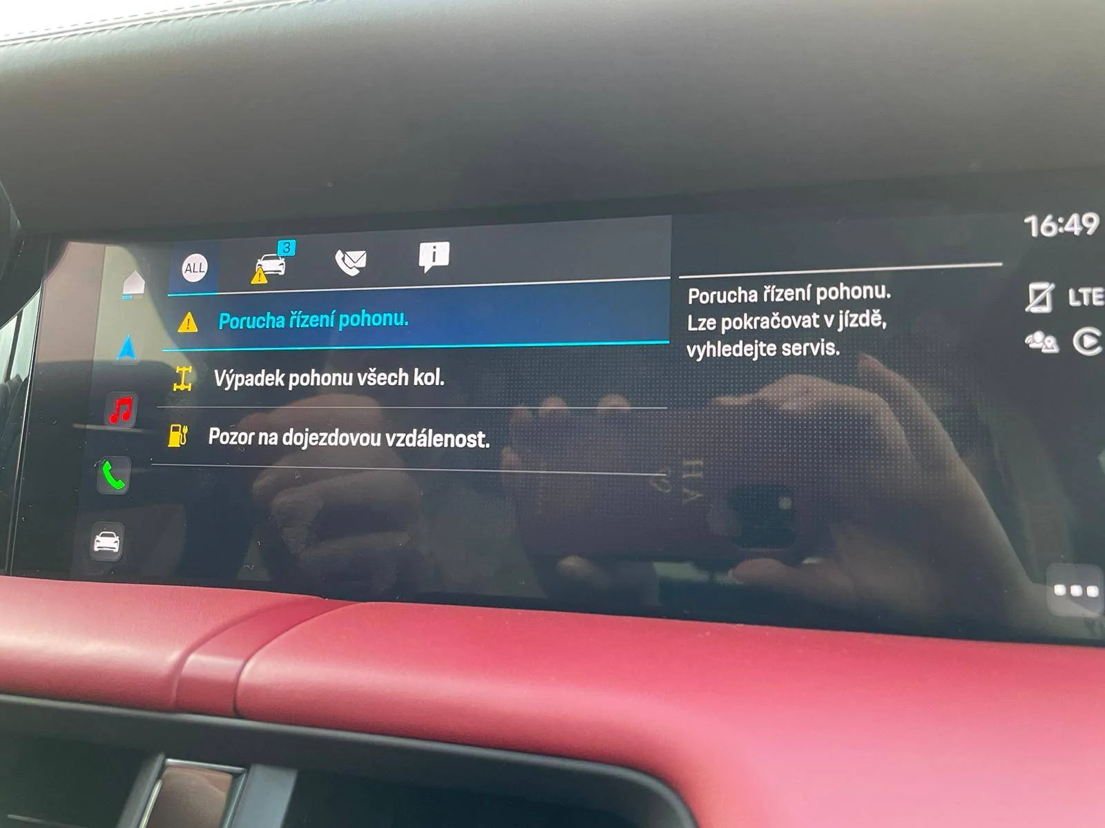 Porsche Taycan "Drive control failure" and "All wheel drive failure" cc8ece4b-ced5-4d19-87ee-73e56f408765