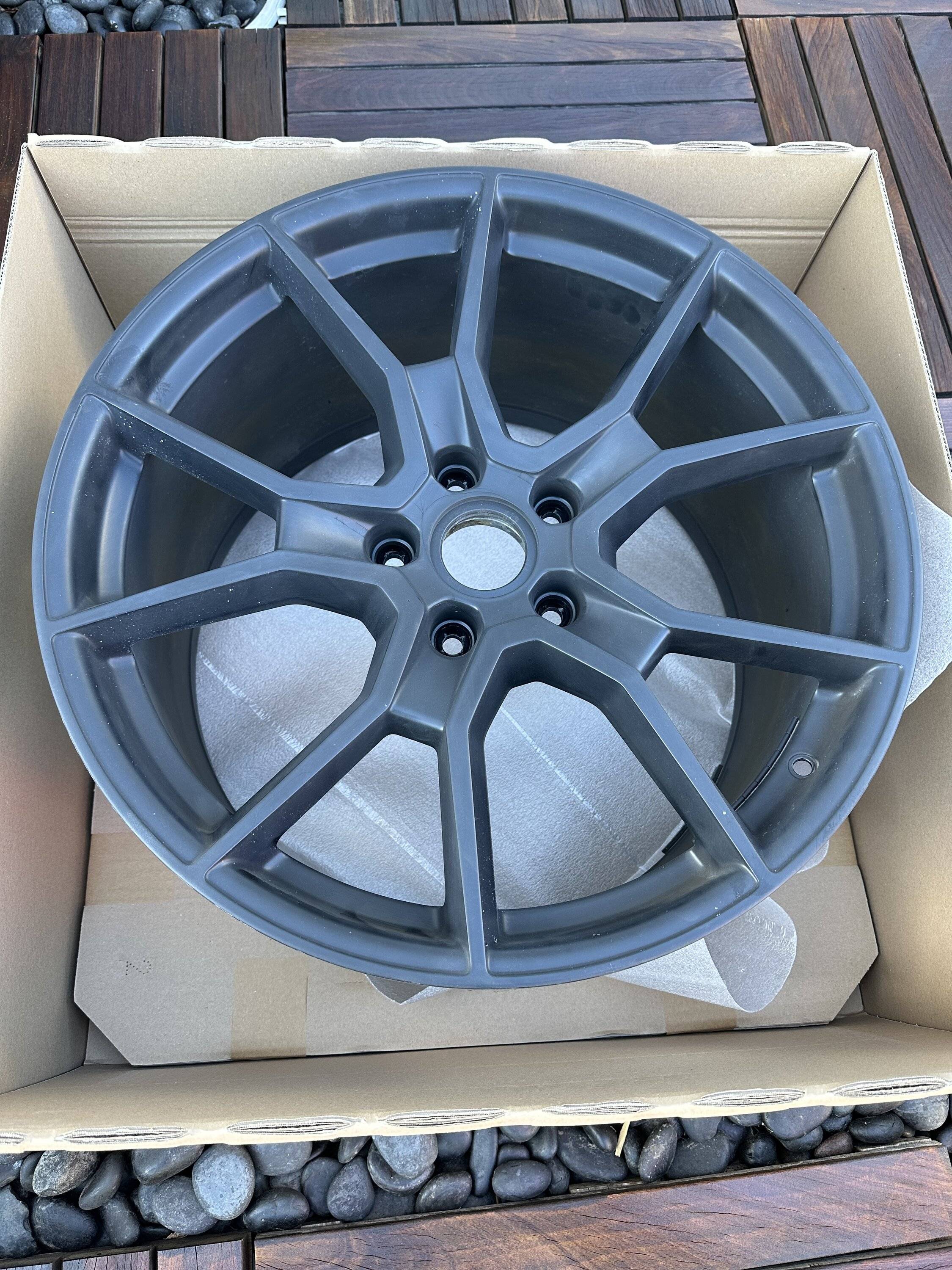 Porsche Taycan RS Spyder Design Wheel IMG_5650