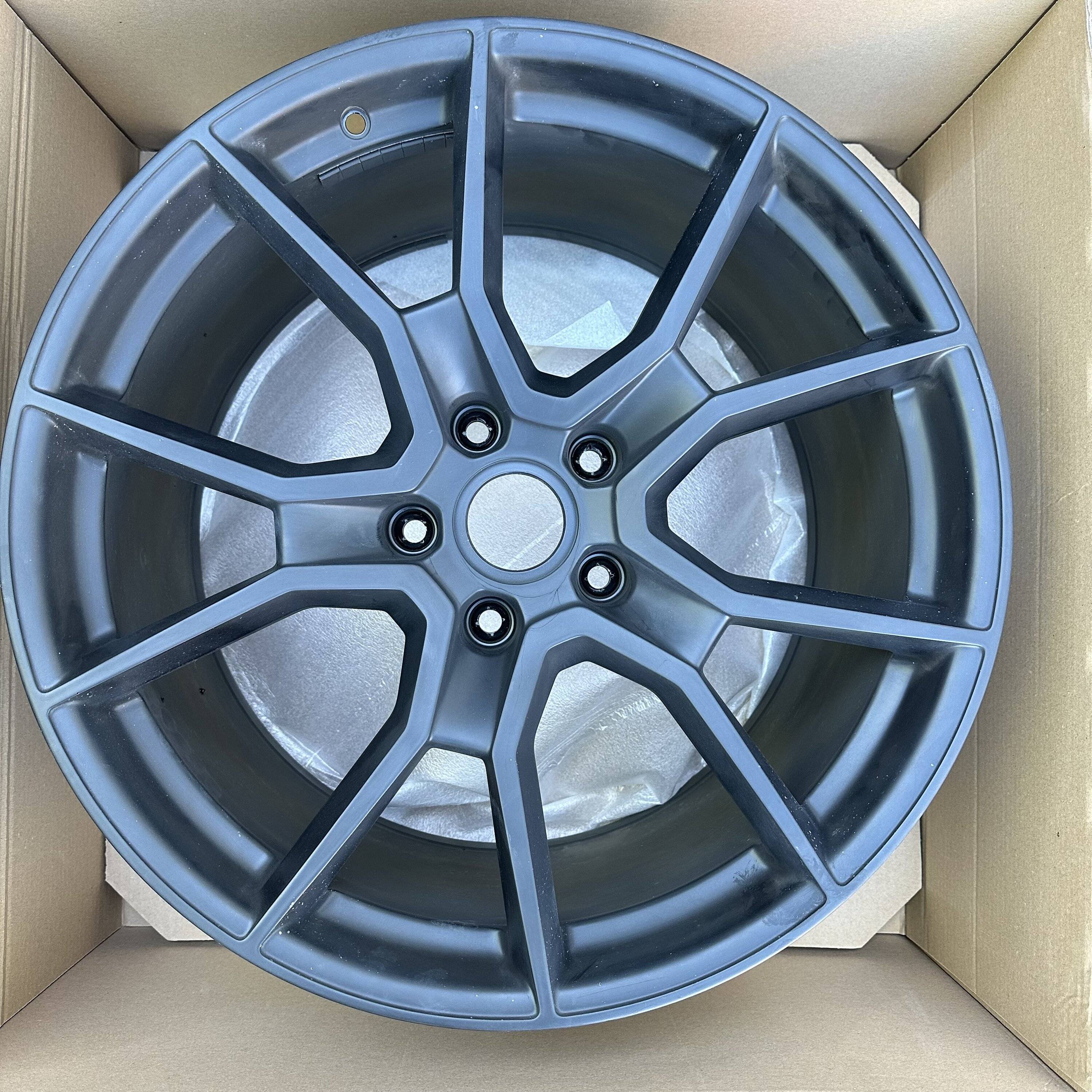 Porsche Taycan RS Spyder Design Wheel IMG_5653