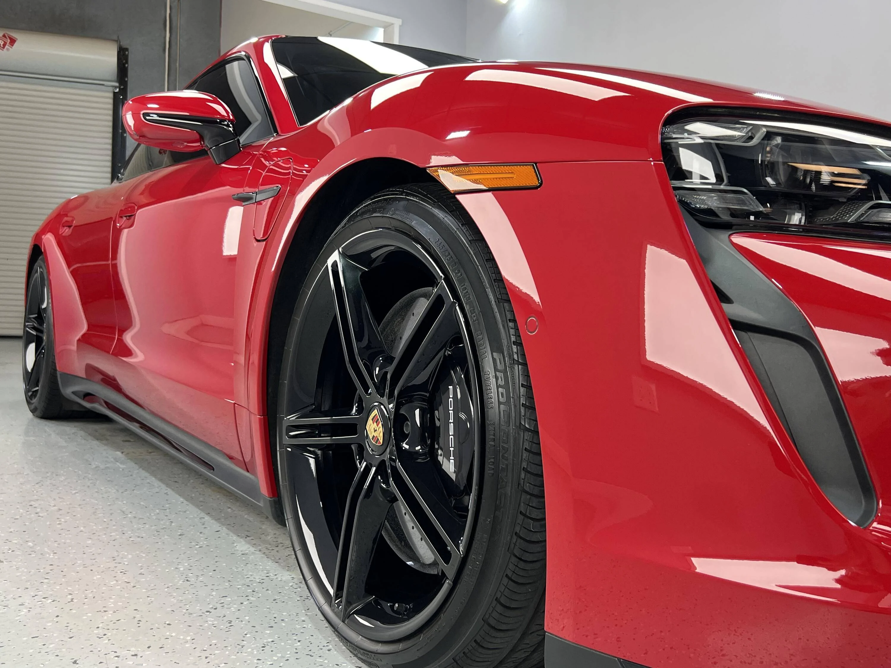 Porsche Taycan CARMINE RED Taycan Club 1689623888798