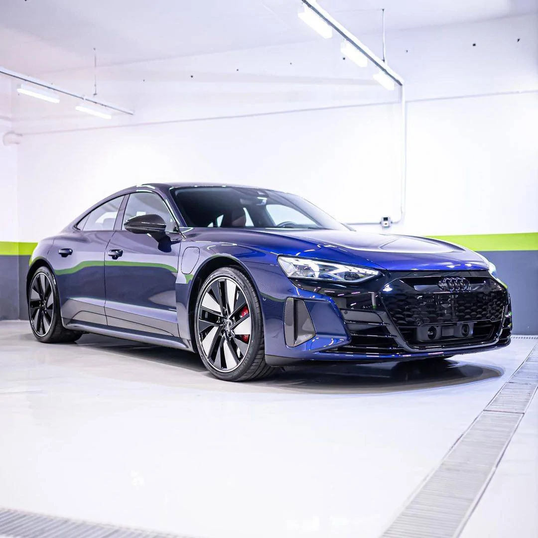 Porsche Taycan Audi Exclusive colors  for the E-Tron GT Snapinsta.app_307860597_660898991823854_4964340174811844471_n_1080