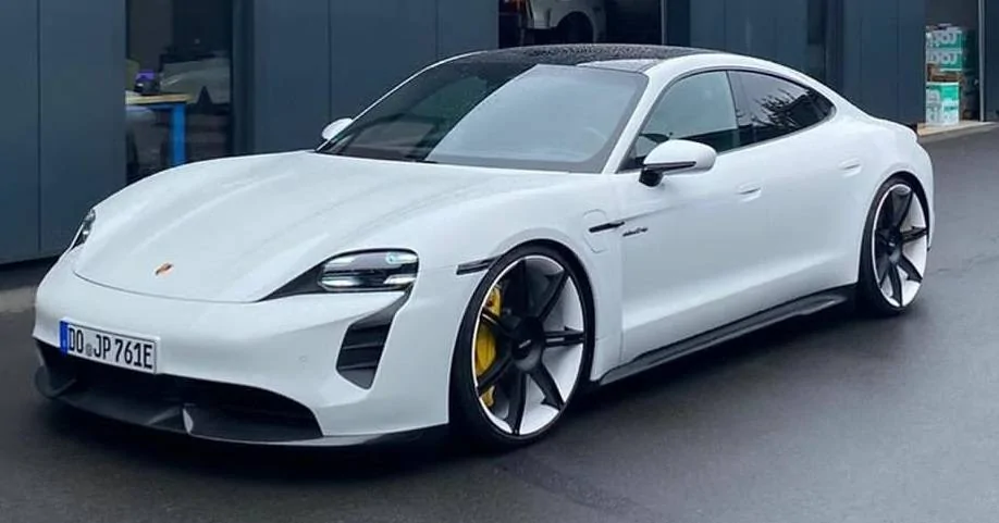 Porsche Taycan Mission wheels internal white ? rr1zxpid8aw51