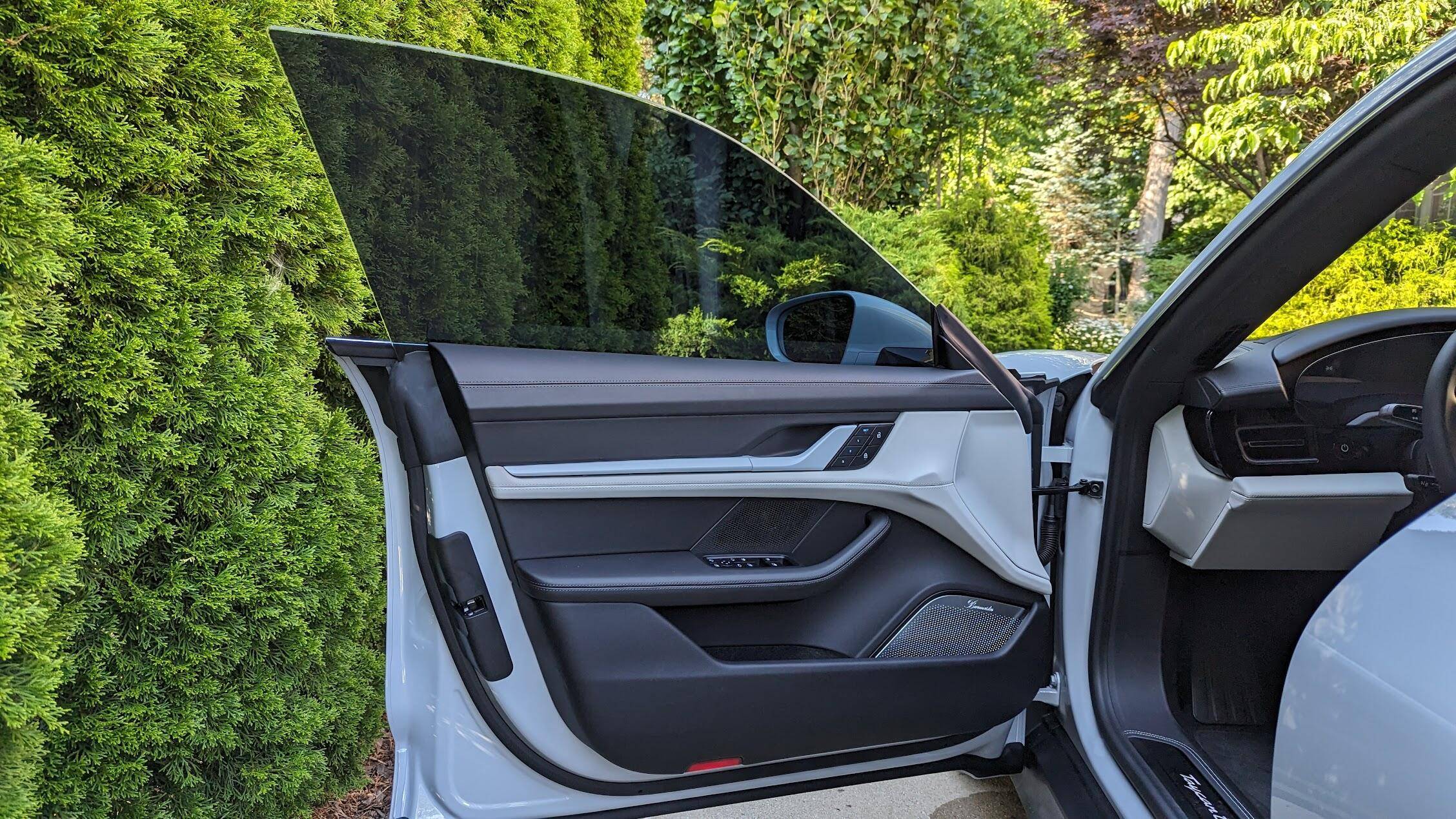 Porsche Taycan Freeze date imminent...  Option stress 1690287536588