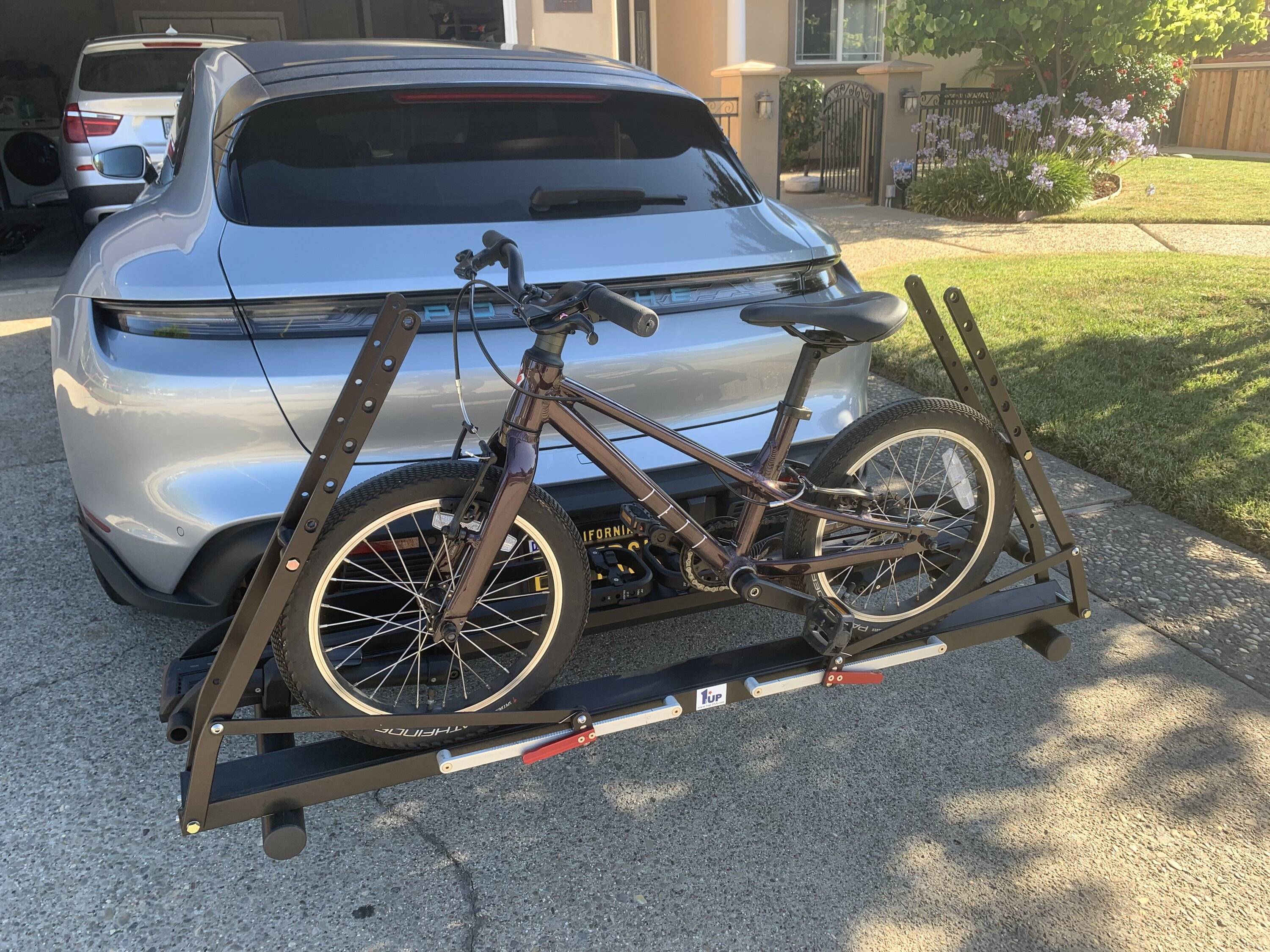 Porsche Taycan Custom Cross Turismo Rear Bike Rack Group Buy 5071BD99-6C6D-4955-9B98-3FBB69A1777E
