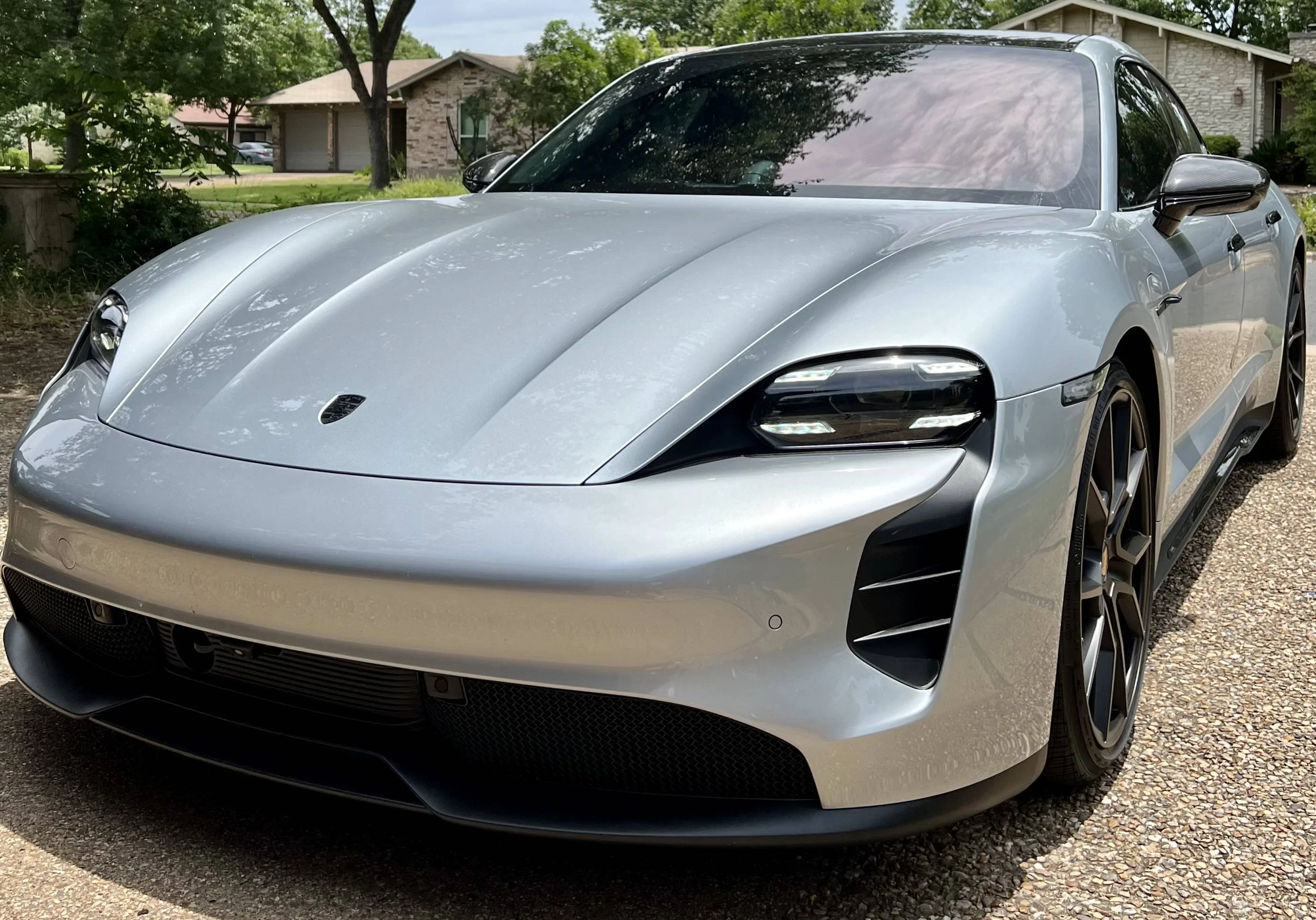 Porsche Taycan Freeze date imminent...  Option stress IMG_4074